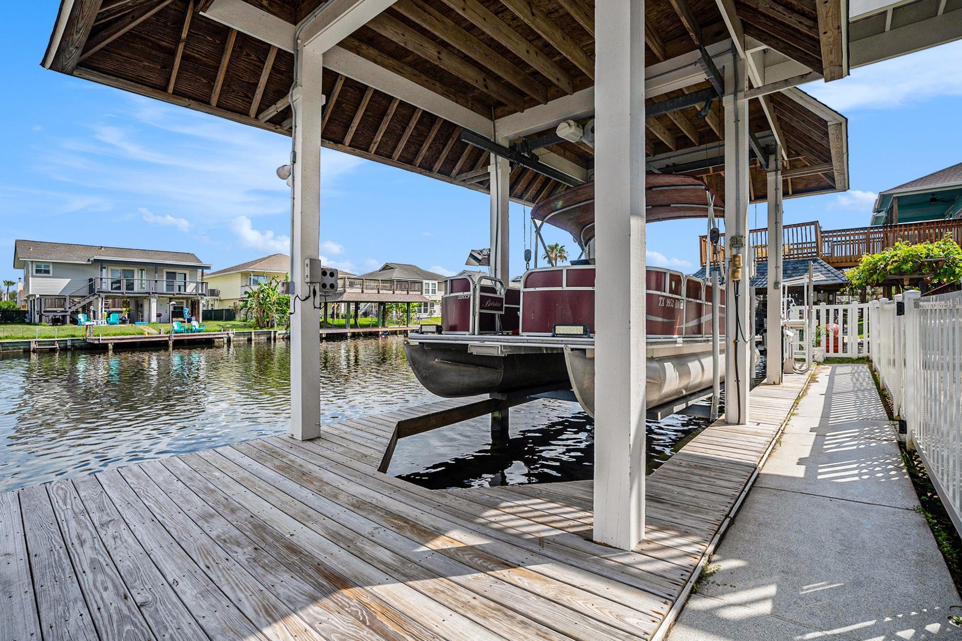 1171 Sailfish Street, Bayou Vista, TX 77563 1171 Sailfish Street, Bayou Vista, TX 77563