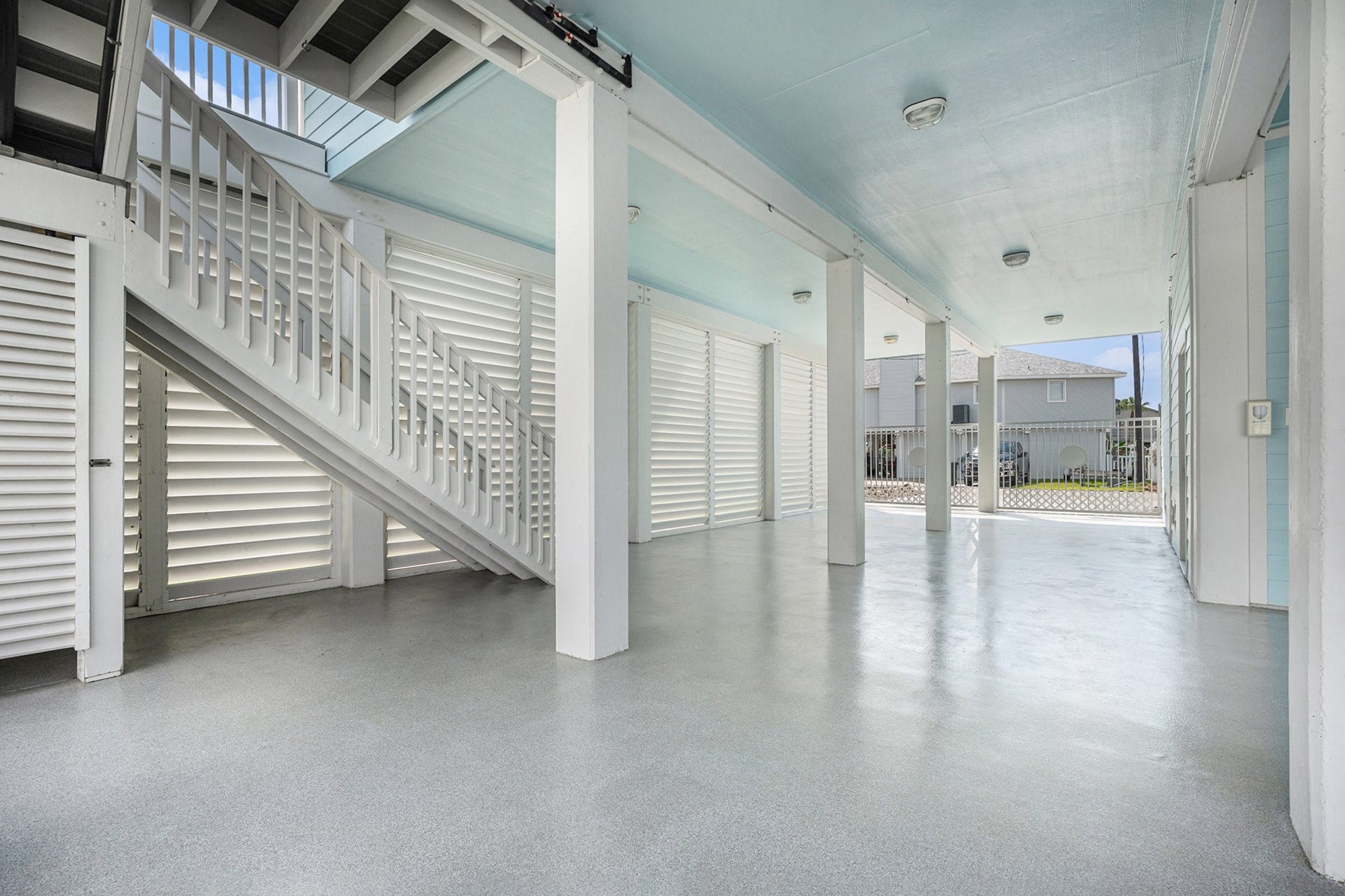 1171 Sailfish Street, Bayou Vista, TX 77563 1171 Sailfish Street, Bayou Vista, TX 77563