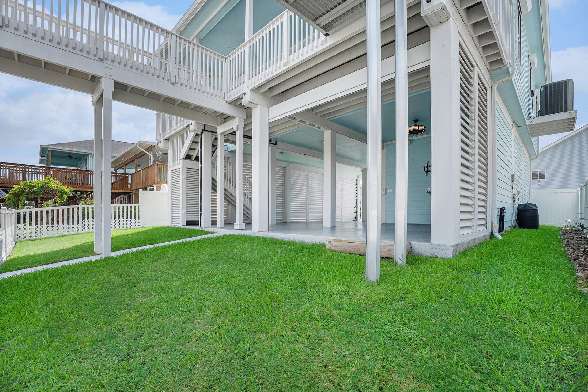 1171 Sailfish Street, Bayou Vista, TX 77563 1171 Sailfish Street, Bayou Vista, TX 77563