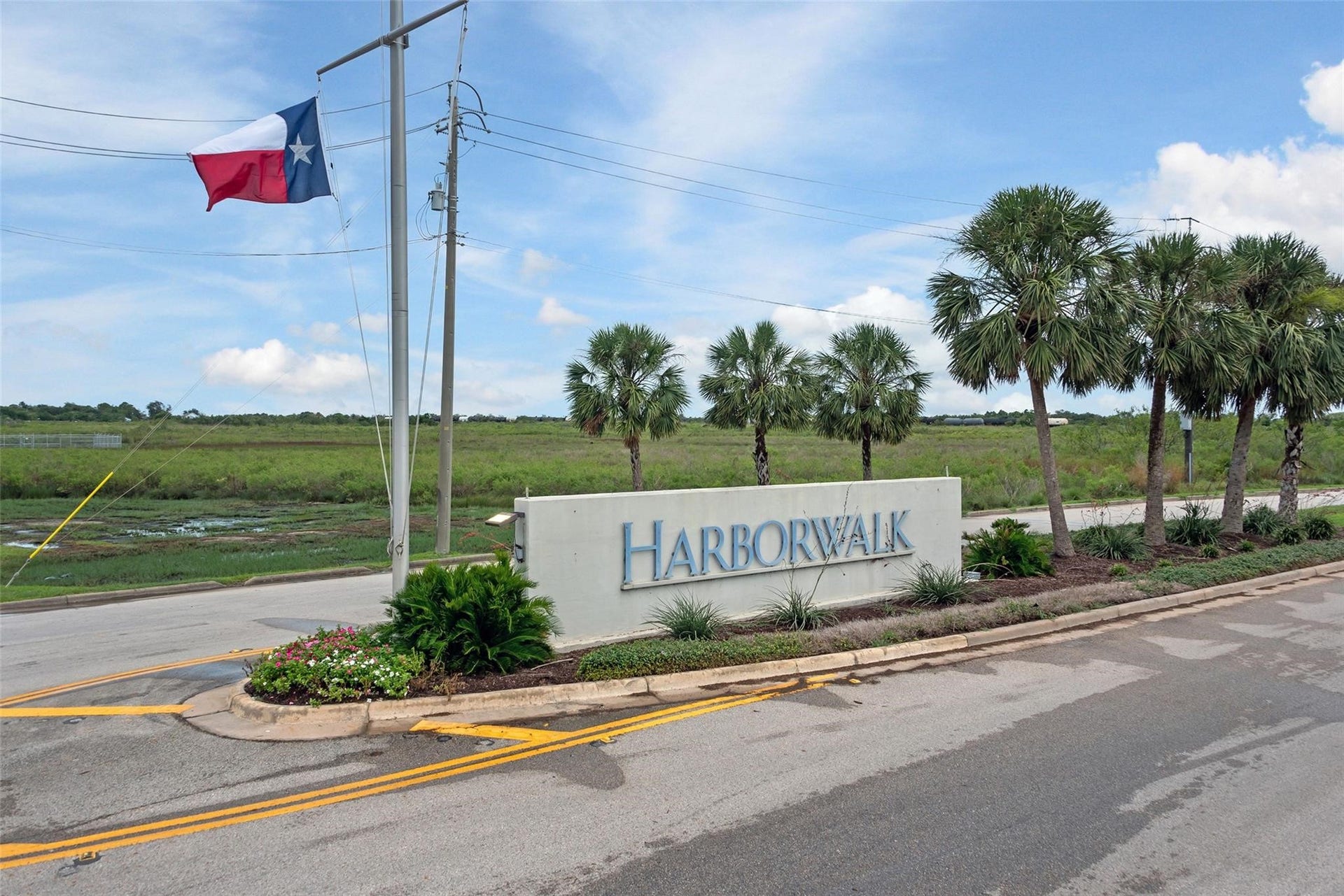 22 HAWKEYE, Hitchcock, TX 77563 22 HAWKEYE, Hitchcock, TX 77563