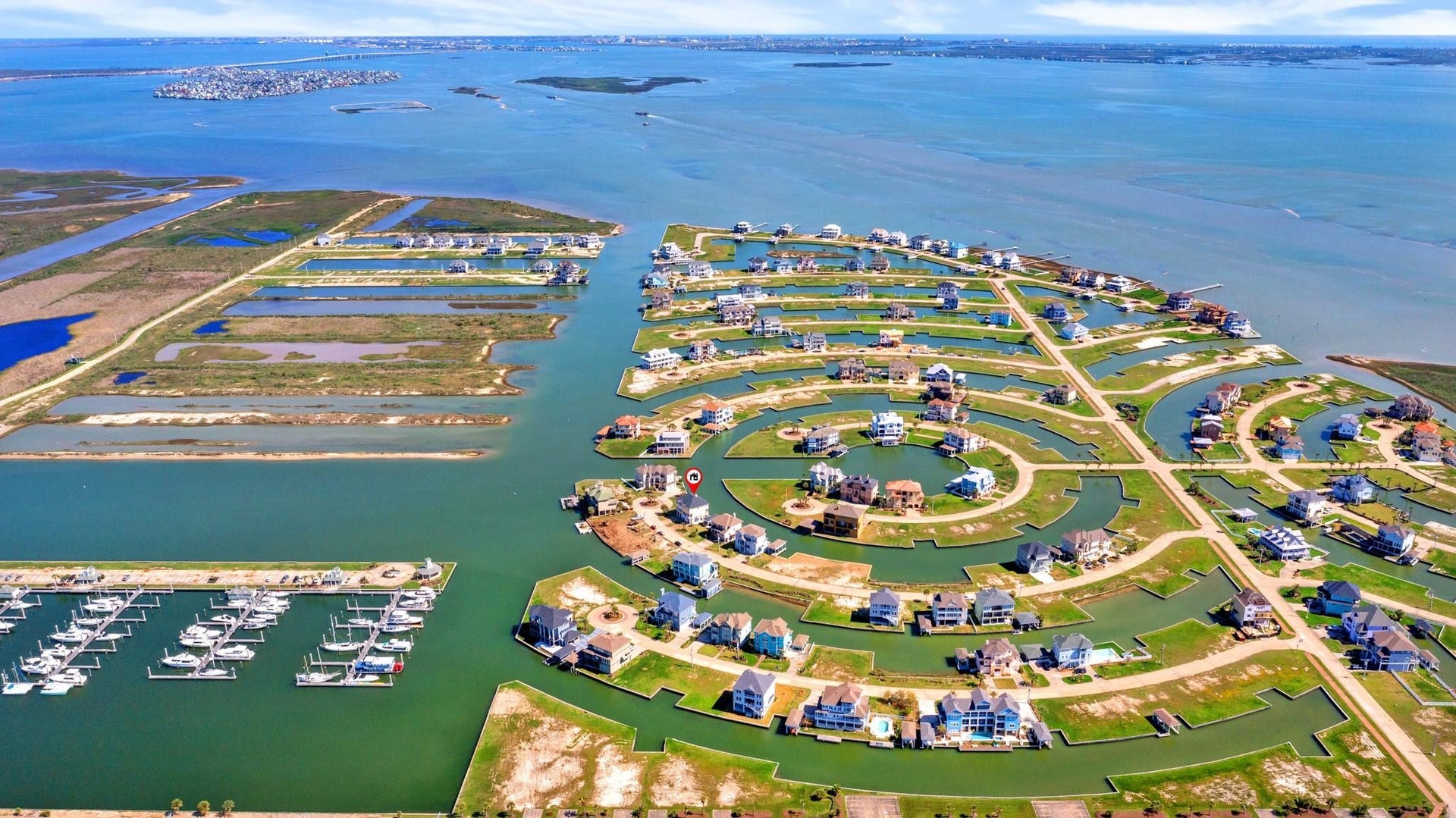 22 HAWKEYE, Hitchcock, TX 77563 AERIAL PHOTOGRAPH OF THE HARBORWALK COMMUNITY