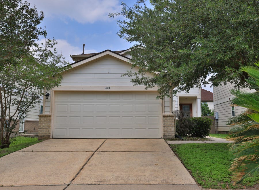 Property photo for 2814 Oriole Wood Court, Houston, TX