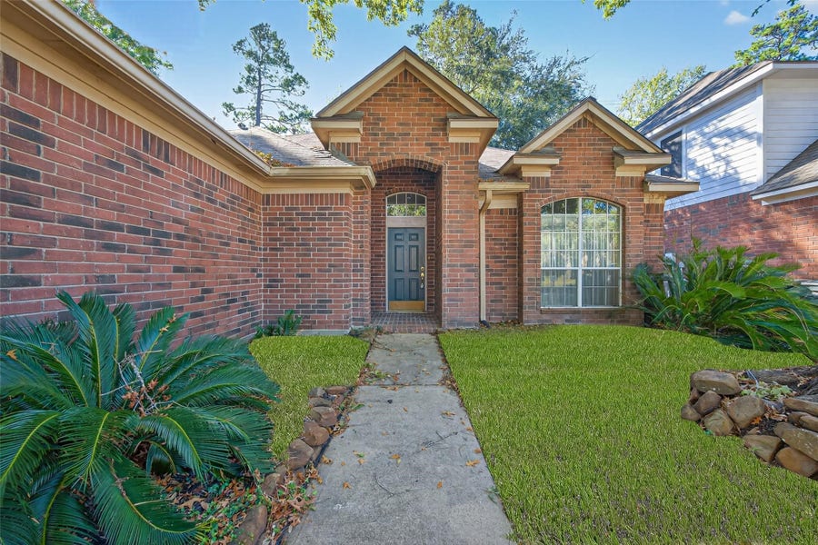 Property photo for 5908 Timber Oaks Ridge, Humble, TX