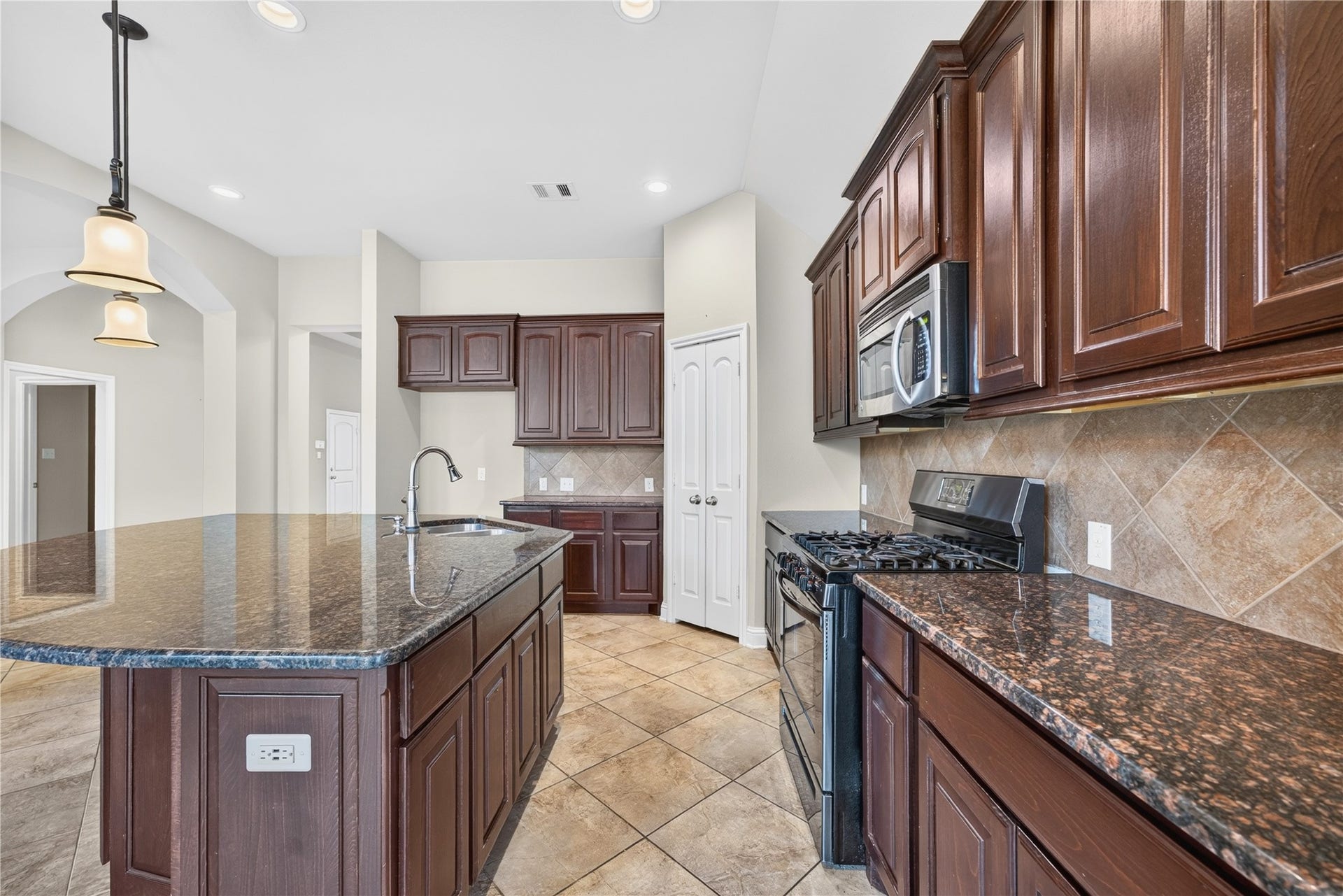 6302 Falling Briar Lane, Sugar Land, TX 77479 6302 Falling Briar Lane, Sugar Land, TX 77479