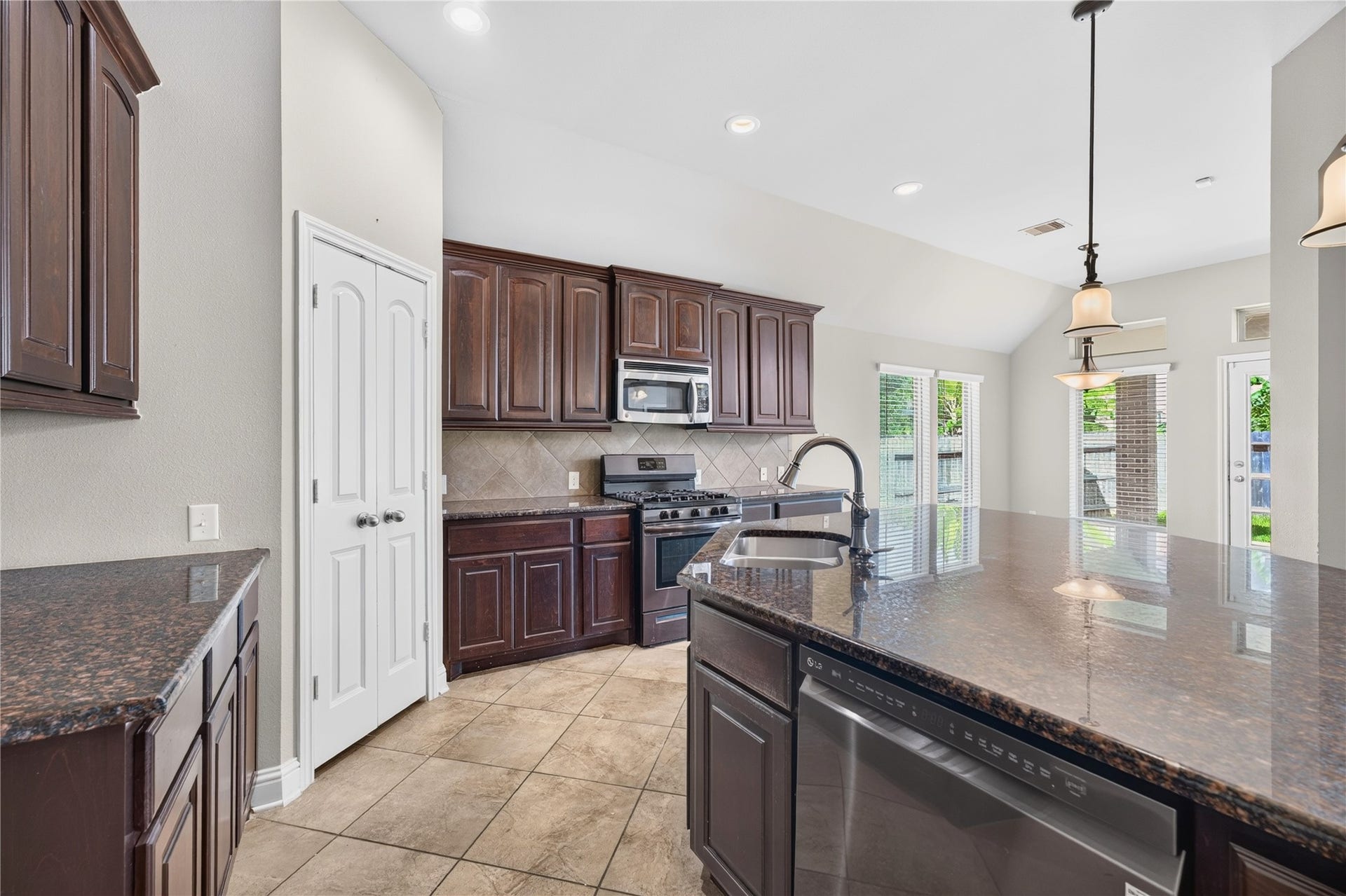 6302 Falling Briar Lane, Sugar Land, TX 77479 6302 Falling Briar Lane, Sugar Land, TX 77479