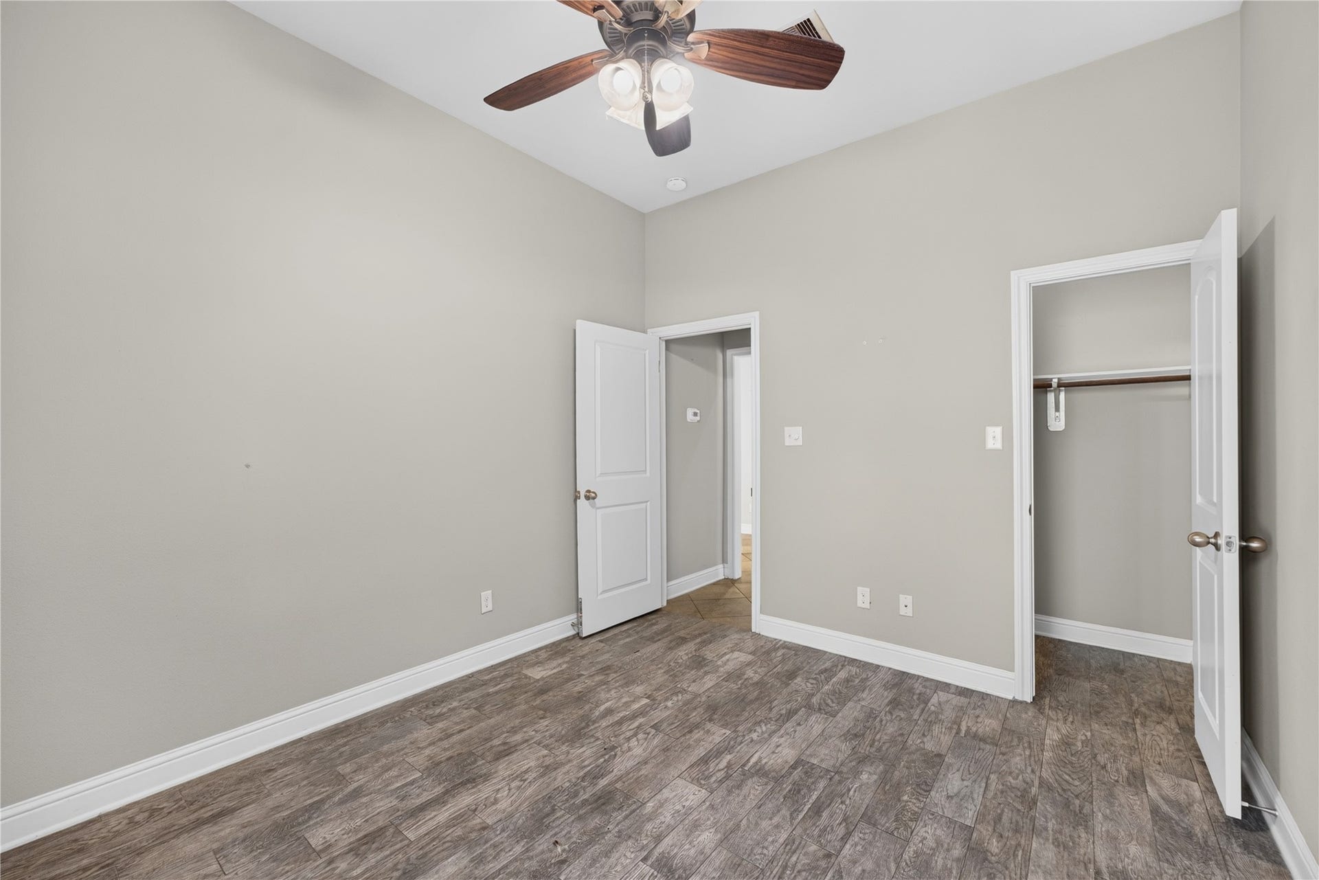 6302 Falling Briar Lane, Sugar Land, TX 77479 6302 Falling Briar Lane, Sugar Land, TX 77479