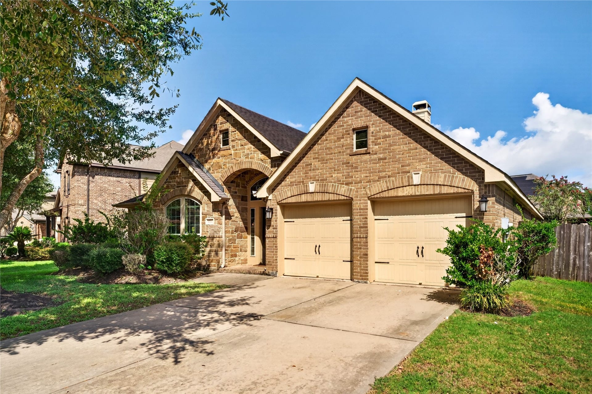 6302 Falling Briar Lane, Sugar Land, TX 77479 6302 Falling Briar Lane, Sugar Land, TX 77479