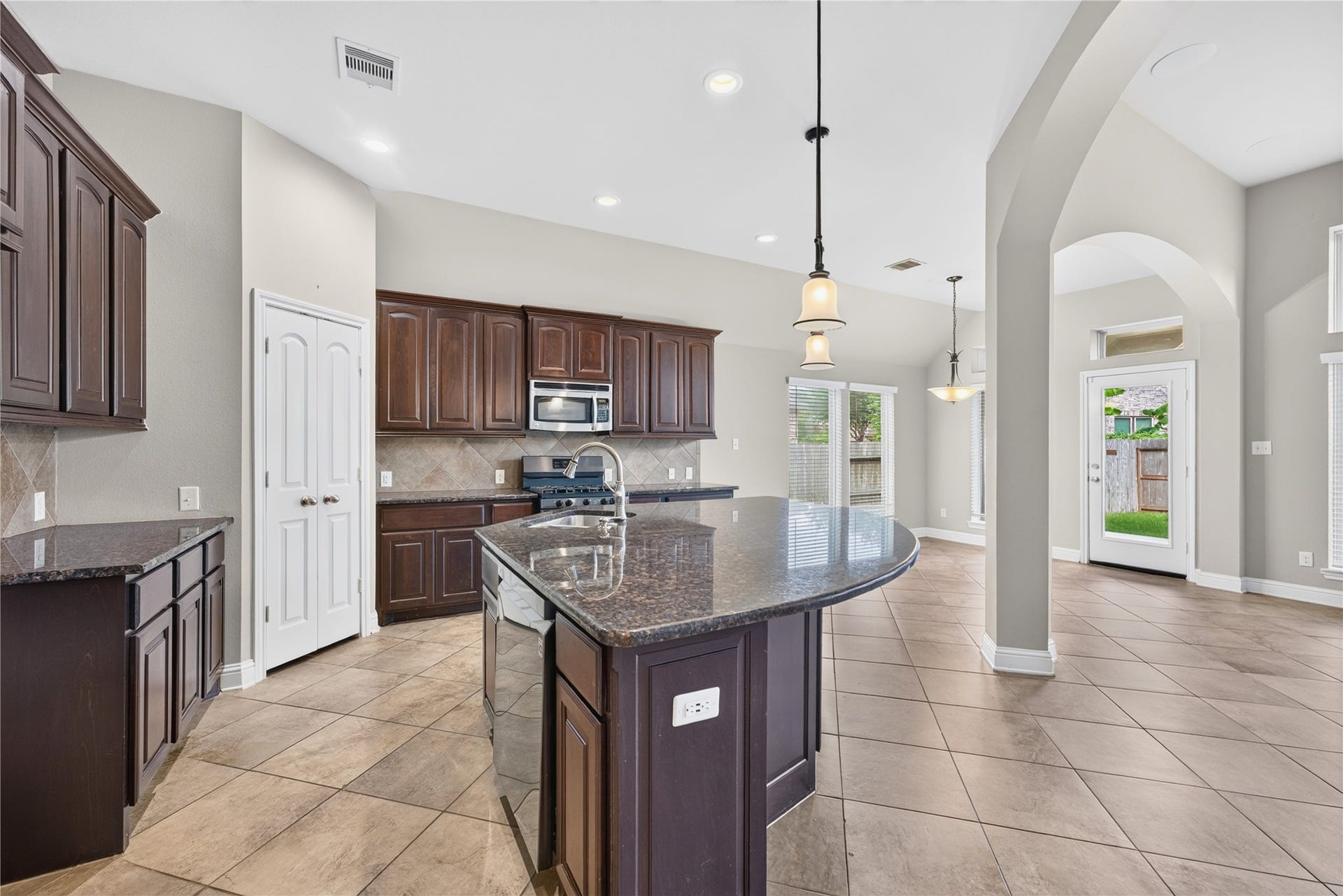 6302 Falling Briar Lane, Sugar Land, TX 77479 6302 Falling Briar Lane, Sugar Land, TX 77479