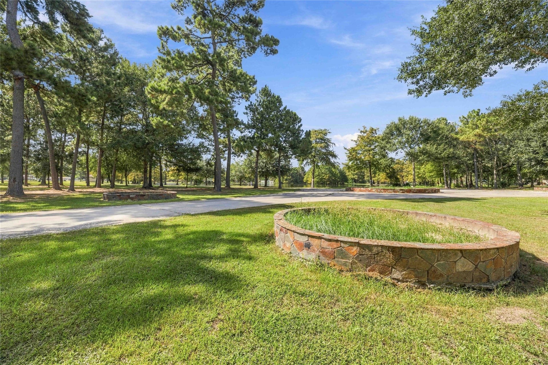 22731 Ford Road, Porter, TX 77365 22731 Ford Road, Porter, TX 77365