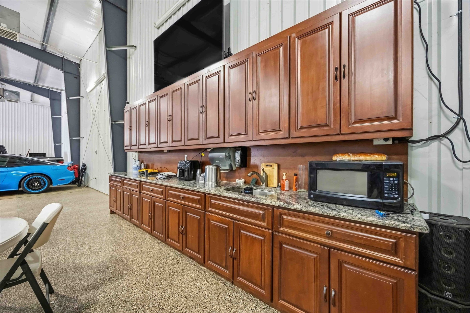 22731 Ford Road, Porter, TX 77365 22731 Ford Road, Porter, TX 77365