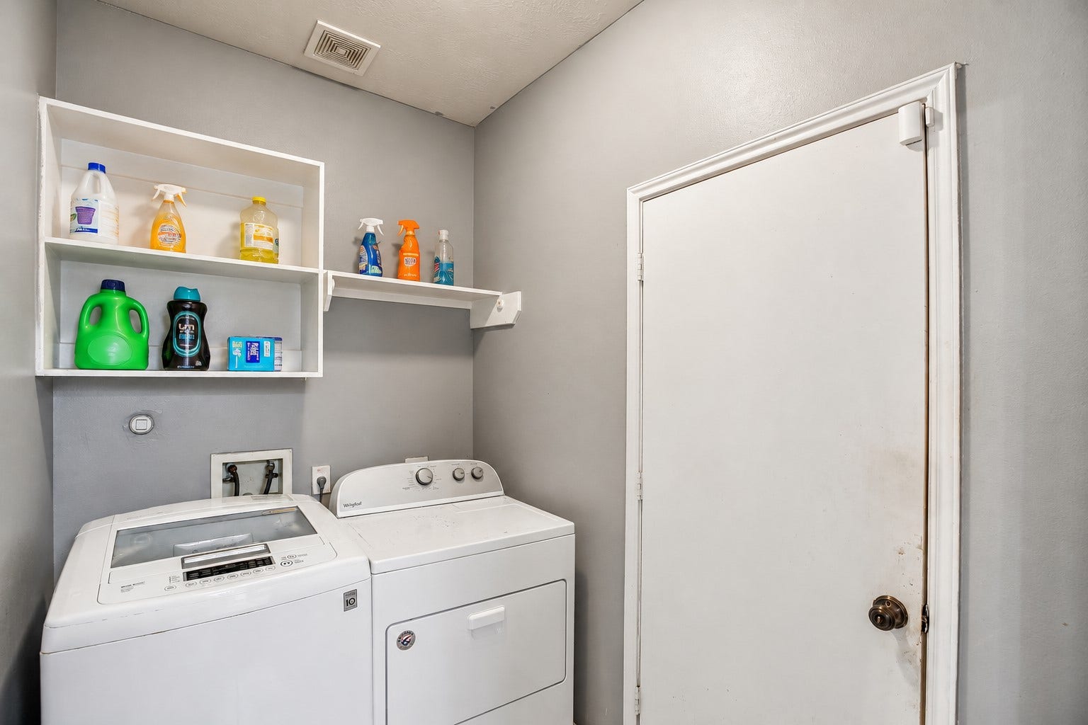 15 Buena Park Circle, Manvel, TX 77578 Laundry room downstairs