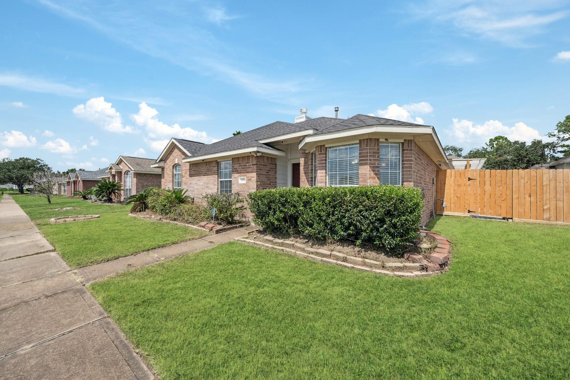 15306 Newly Drive, Houston, TX 77084 15306 Newly Drive, Houston, TX 77084
