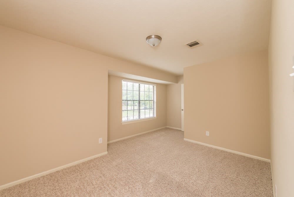 15119 Manorhill Drive, Houston, TX 77062 15119 Manorhill Drive, Houston, TX 77062