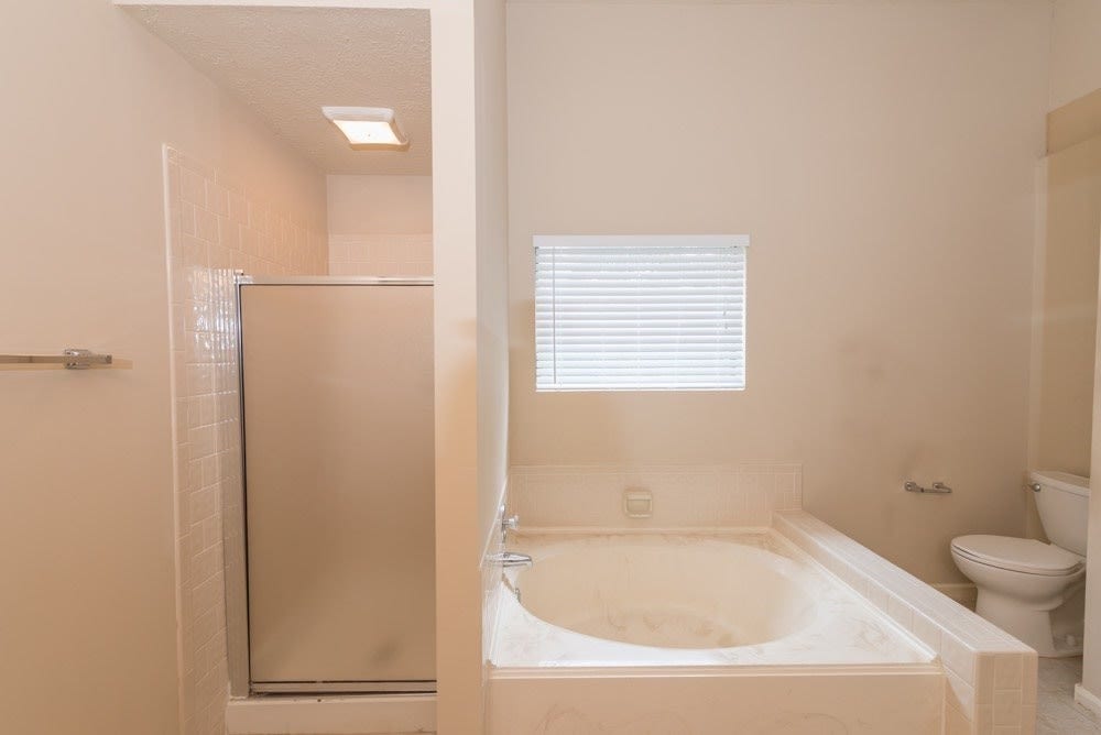 15119 Manorhill Drive, Houston, TX 77062 15119 Manorhill Drive, Houston, TX 77062