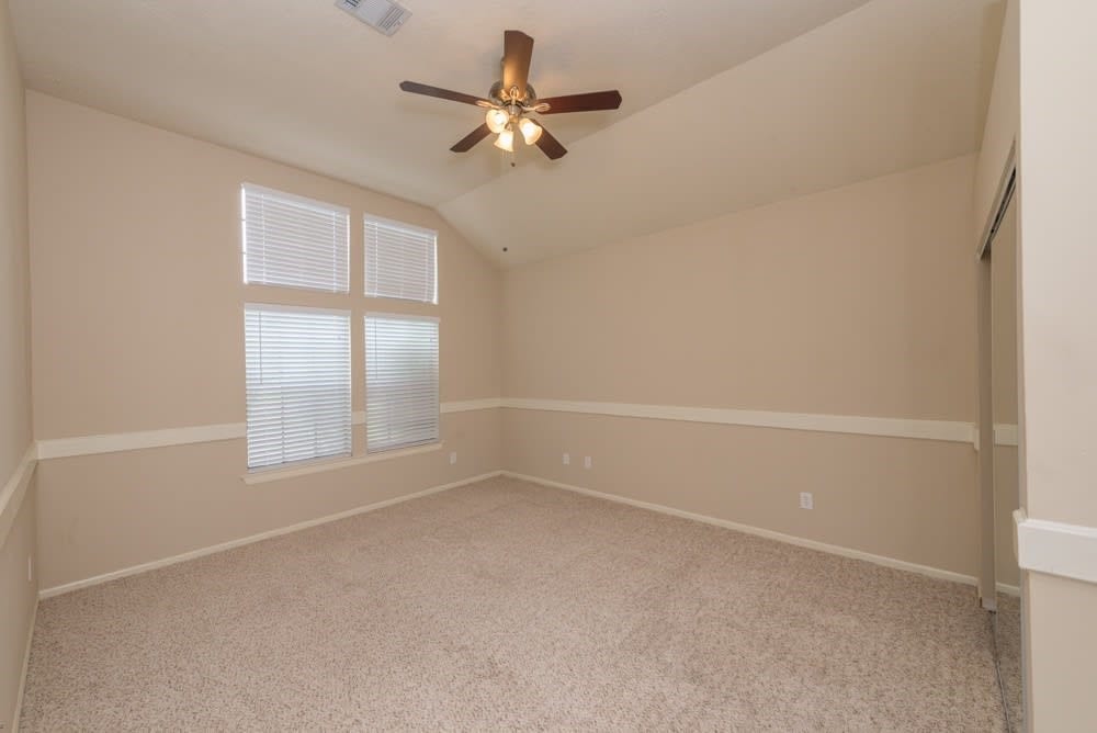 15119 Manorhill Drive, Houston, TX 77062 15119 Manorhill Drive, Houston, TX 77062