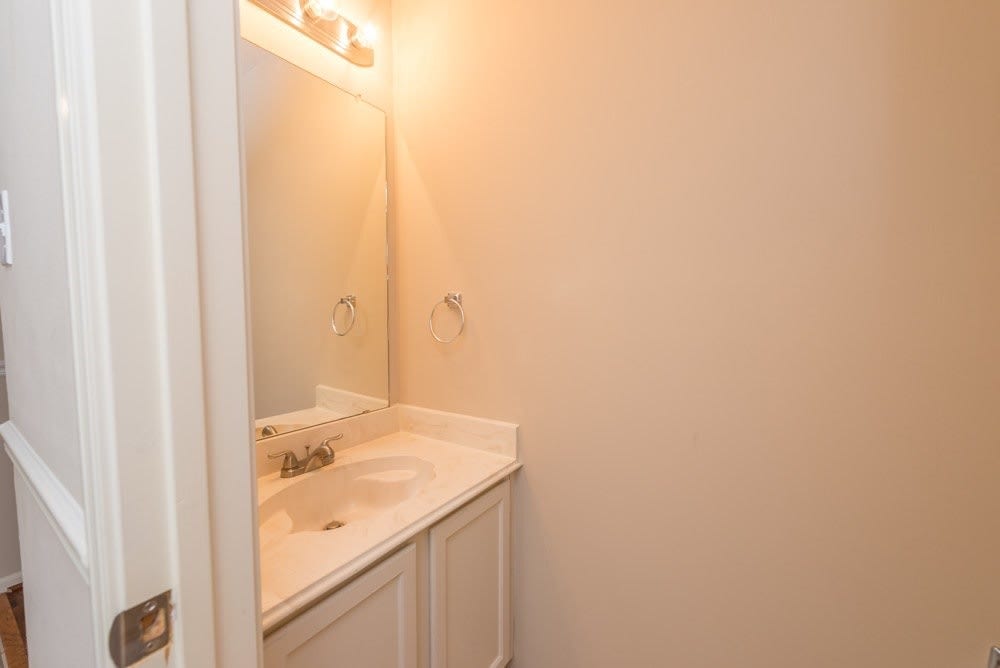 15119 Manorhill Drive, Houston, TX 77062 15119 Manorhill Drive, Houston, TX 77062