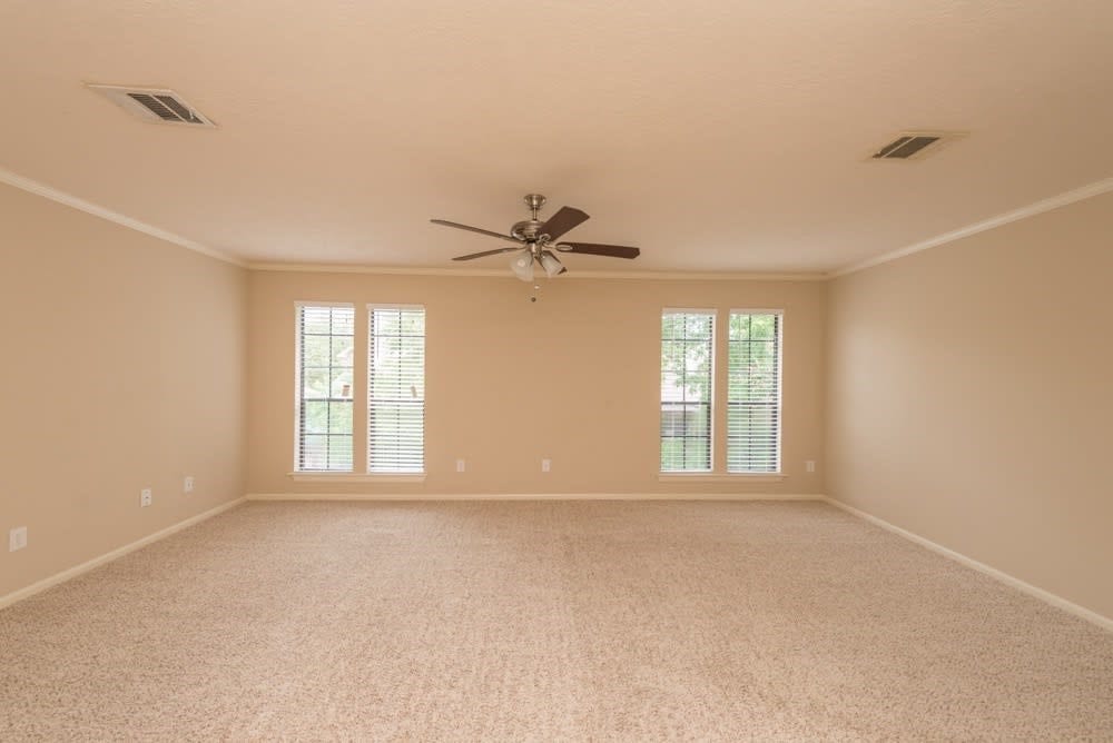 15119 Manorhill Drive, Houston, TX 77062 15119 Manorhill Drive, Houston, TX 77062