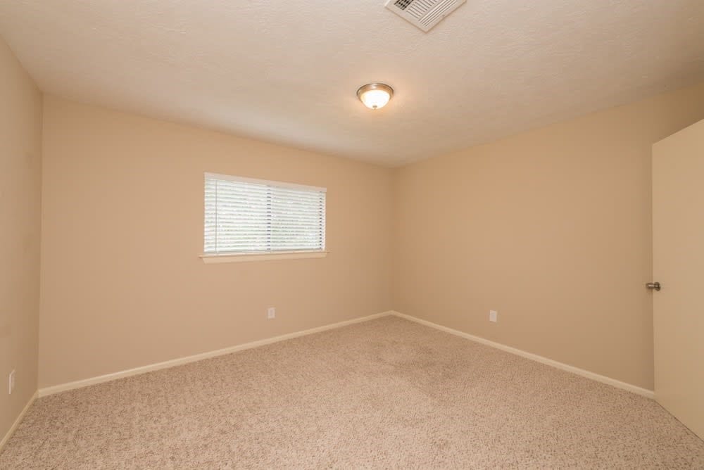 15119 Manorhill Drive, Houston, TX 77062 15119 Manorhill Drive, Houston, TX 77062