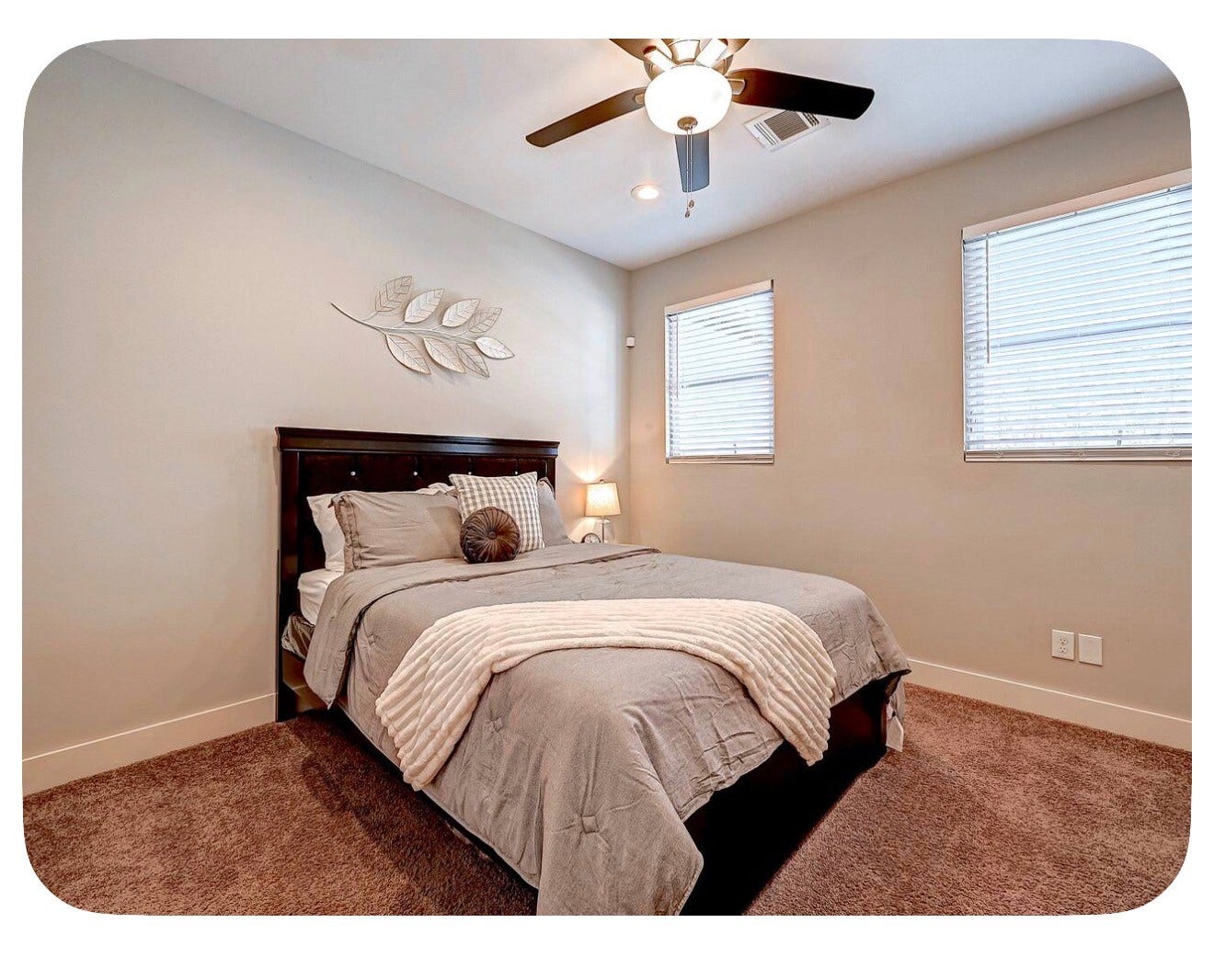 3241 Dixie Drive, Houston, TX 77021 3241 Dixie Drive, Houston, TX 77021