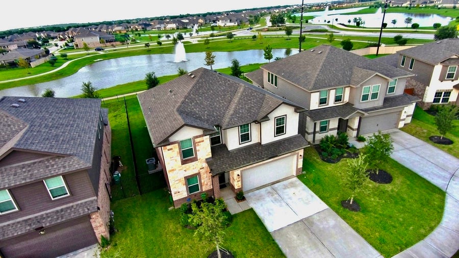 Property photo for 1523 Alpine Drive, Rosharon, TX