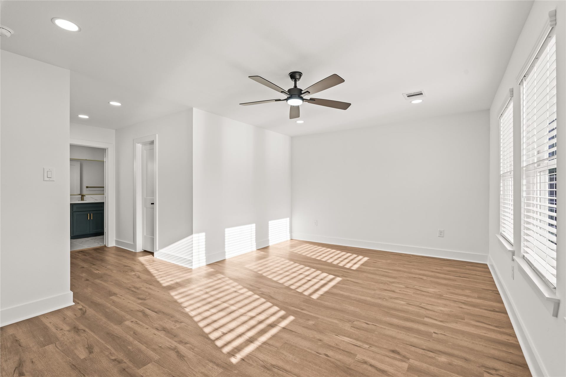 1912 Schweikhardt Street, Houston, TX 77020 Space to breathe. The vast footprint of the main bedroom gives you plenty of extra space for a cozy reading nook or a morning yoga corner.