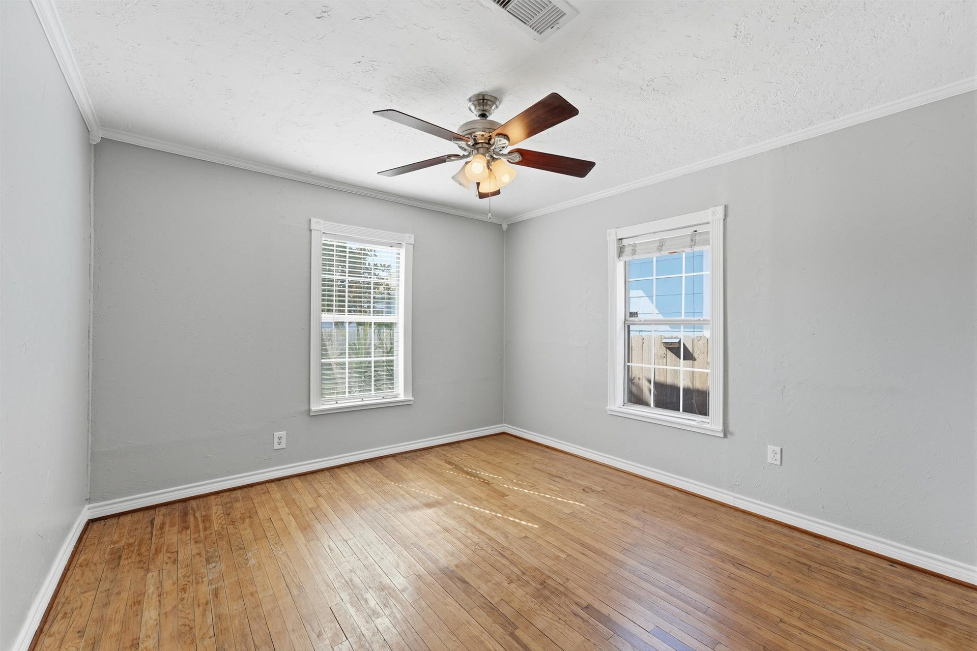 4823 Bernardo De Galvez, Galveston, TX 77551 Bedroom not statged.