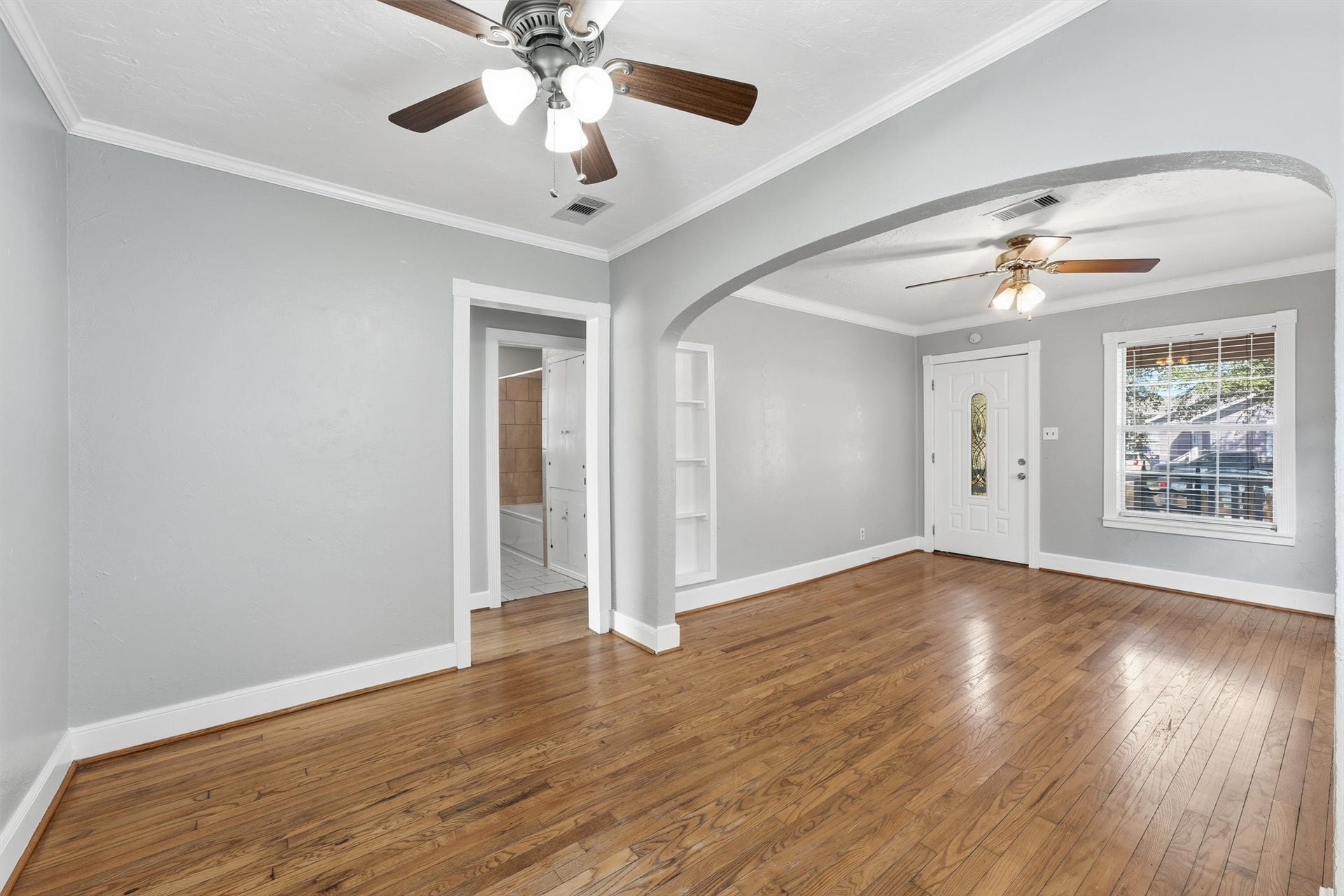 4823 Bernardo De Galvez, Galveston, TX 77551 Dining Room not staged.