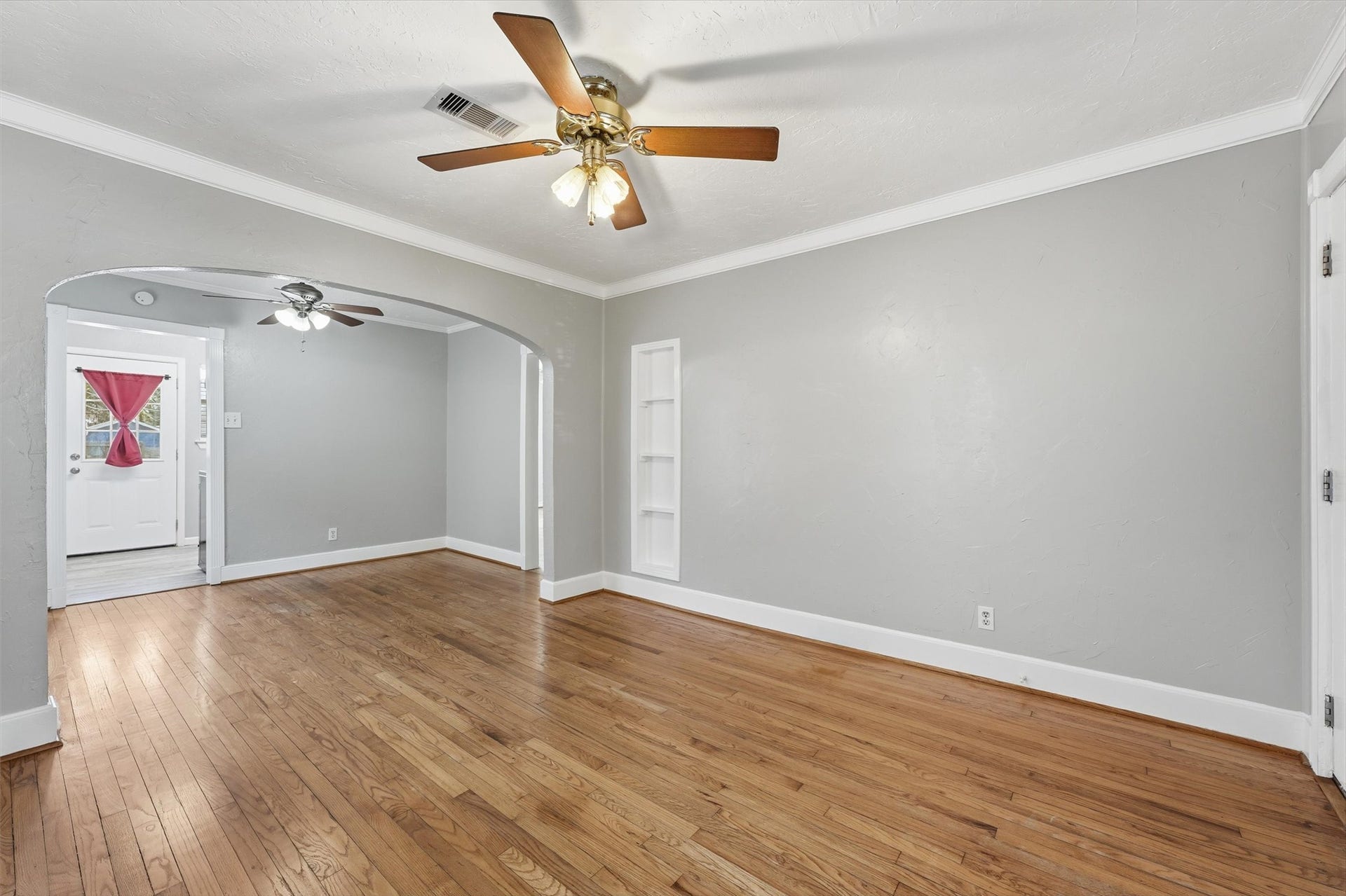 4823 Bernardo De Galvez, Galveston, TX 77551 Living room not staged.