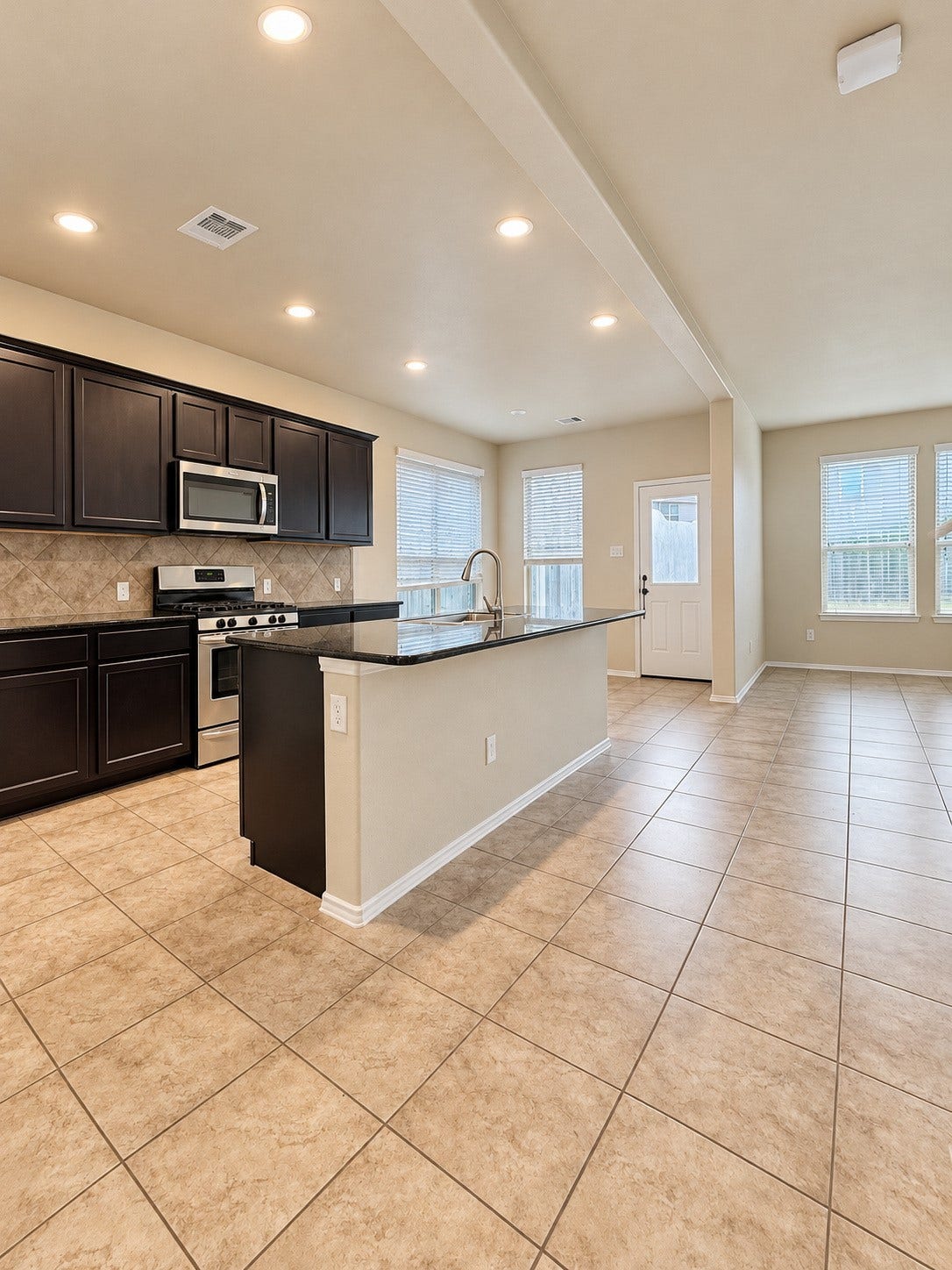 338 Marble Springs Lane, La Marque, TX 77568 338 Marble Springs Lane, La Marque, TX 77568