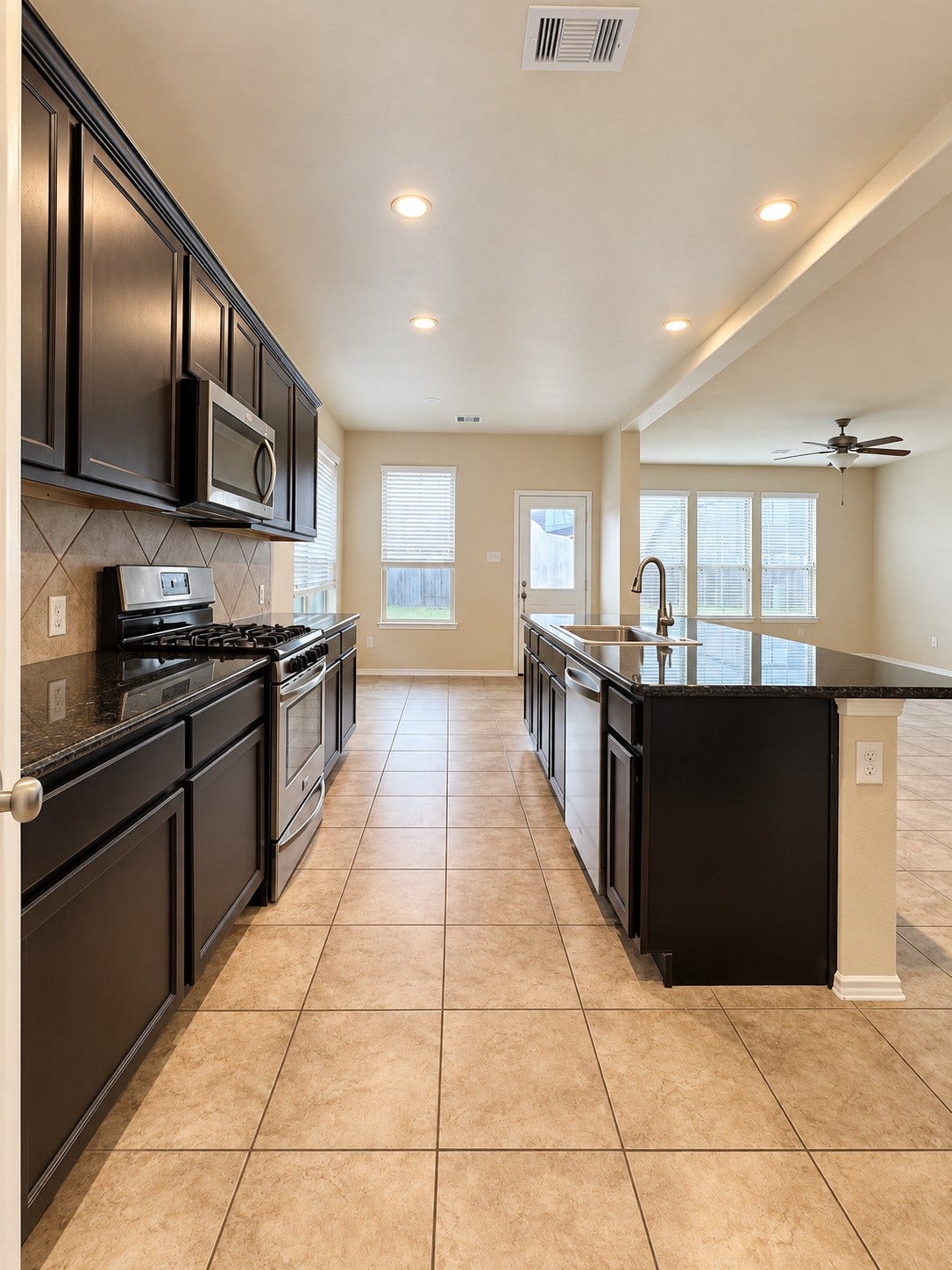 338 Marble Springs Lane, La Marque, TX 77568 338 Marble Springs Lane, La Marque, TX 77568