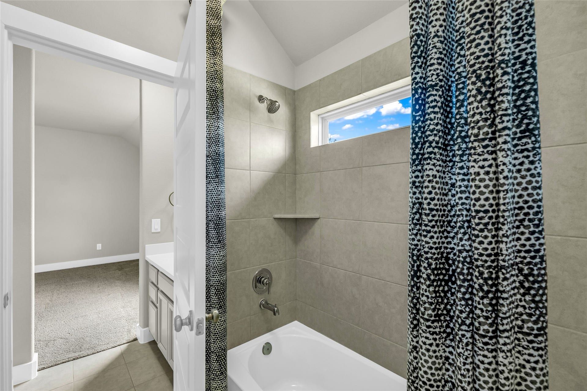 22810 Pearl Glen Drive, Richmond, TX 77469 Another view of Jack & Jill Bathroom