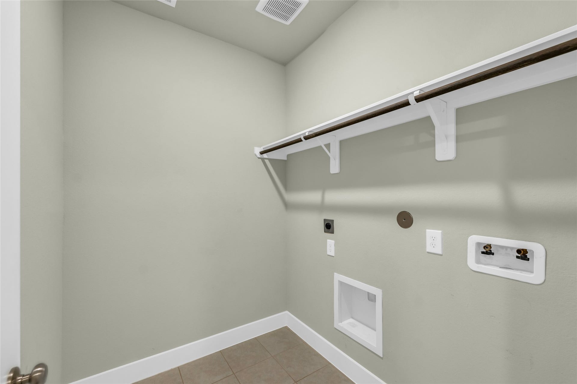 22810 Pearl Glen Drive, Richmond, TX 77469 Laundry Room - 1st Floor