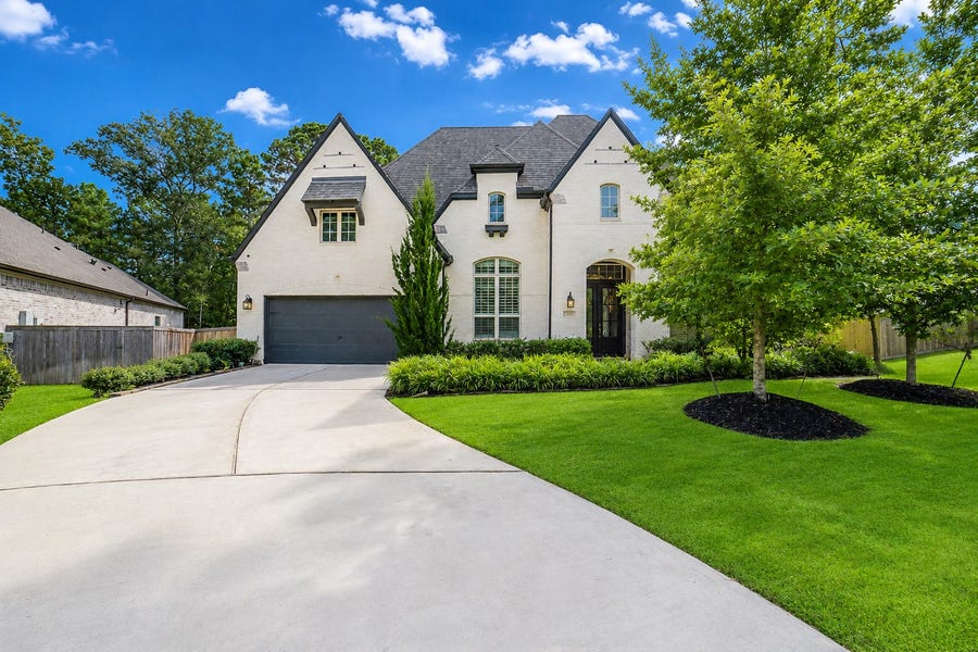 Property photo for 107 Rosewood Forest Court, Willis, TX