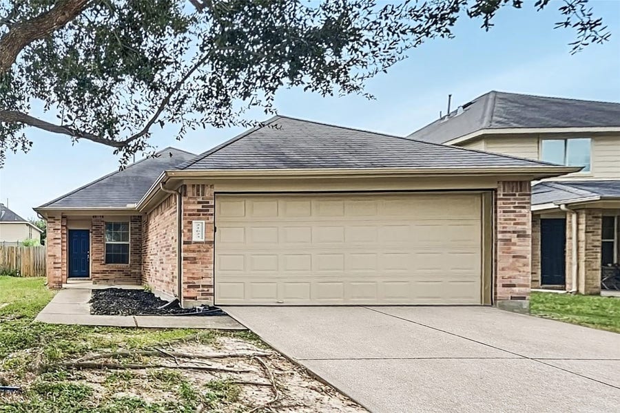 Property photo for 21623 Nella Circle, Humble, TX