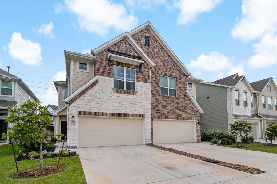 Property photo for 5254 Capricorn Way, Rosharon, TX