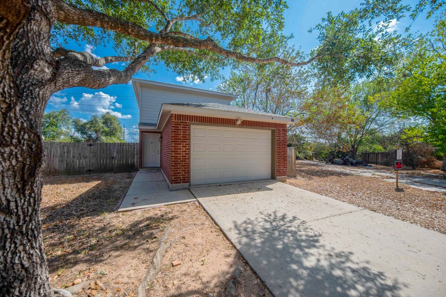 Property photo for 1631 Dove Run, Brookshire, TX