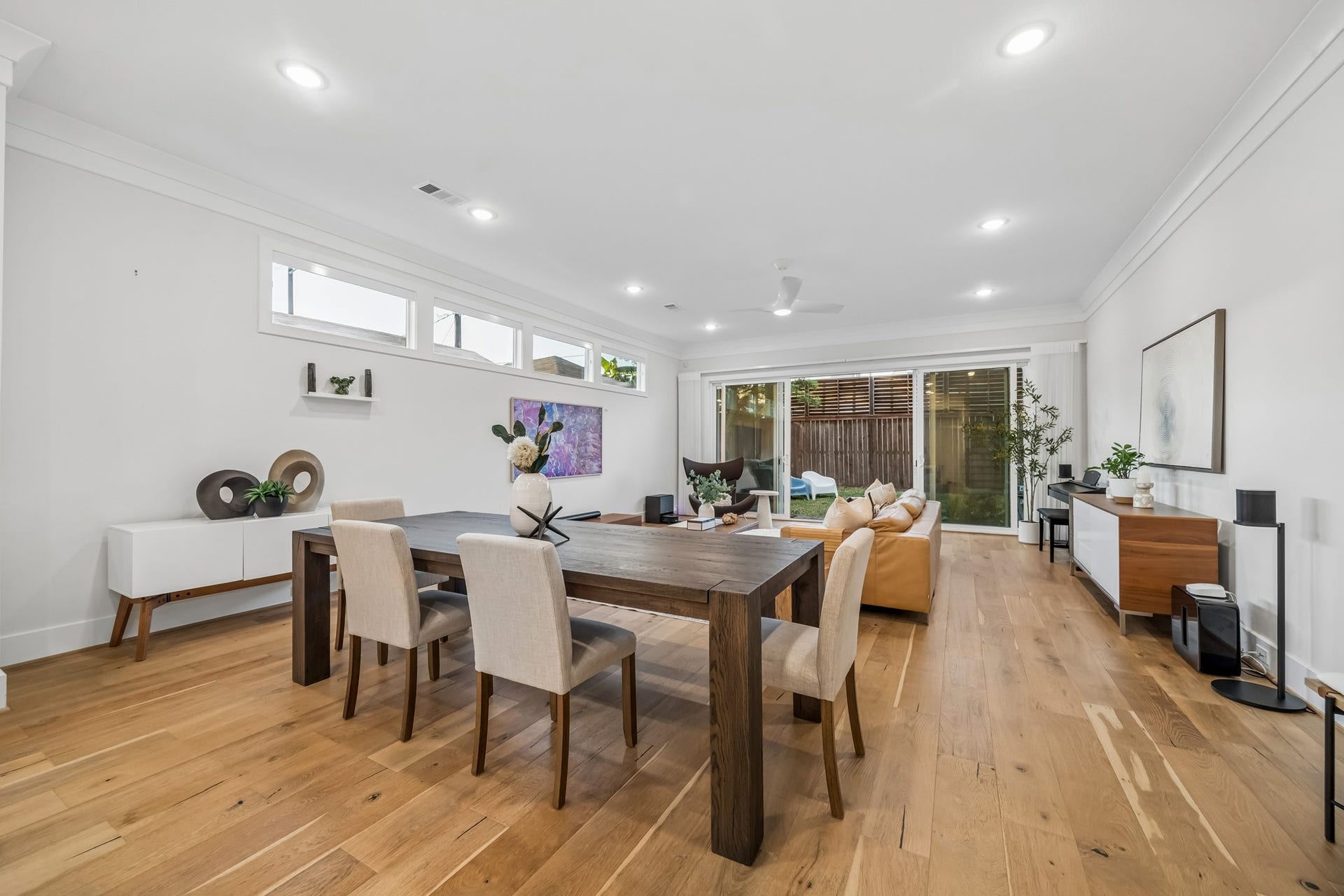 2432 Wroxton Road, Houston, TX 77005 2432 Wroxton Road, Houston, TX 77005