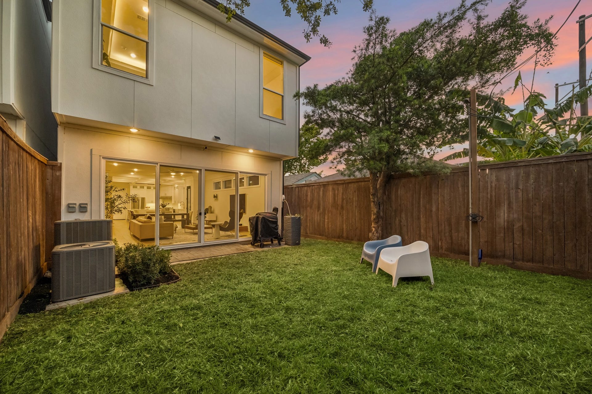 2432 Wroxton Road, Houston, TX 77005 2432 Wroxton Road, Houston, TX 77005