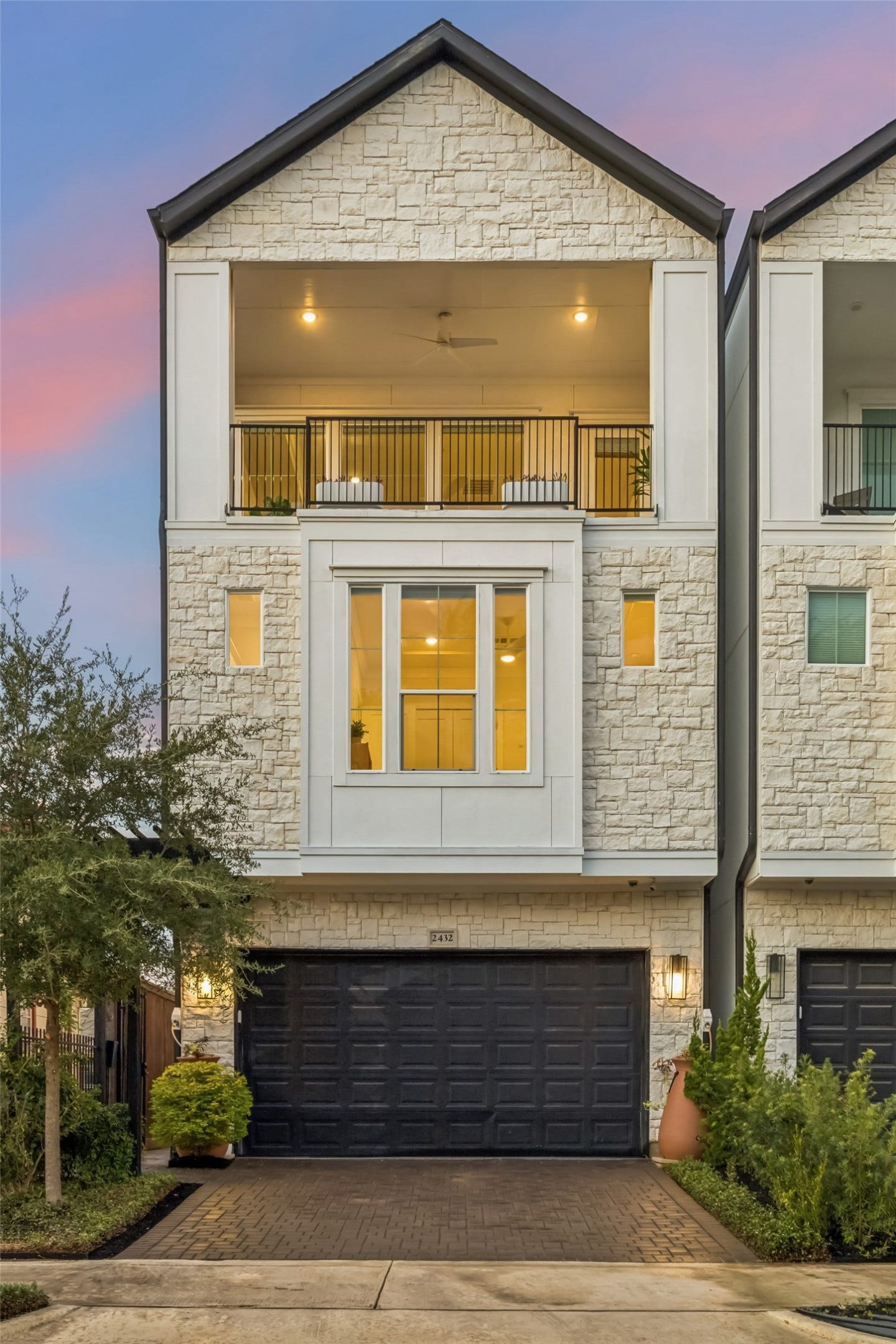 2432 Wroxton Road, Houston, TX 77005 2432 Wroxton Road, Houston, TX 77005