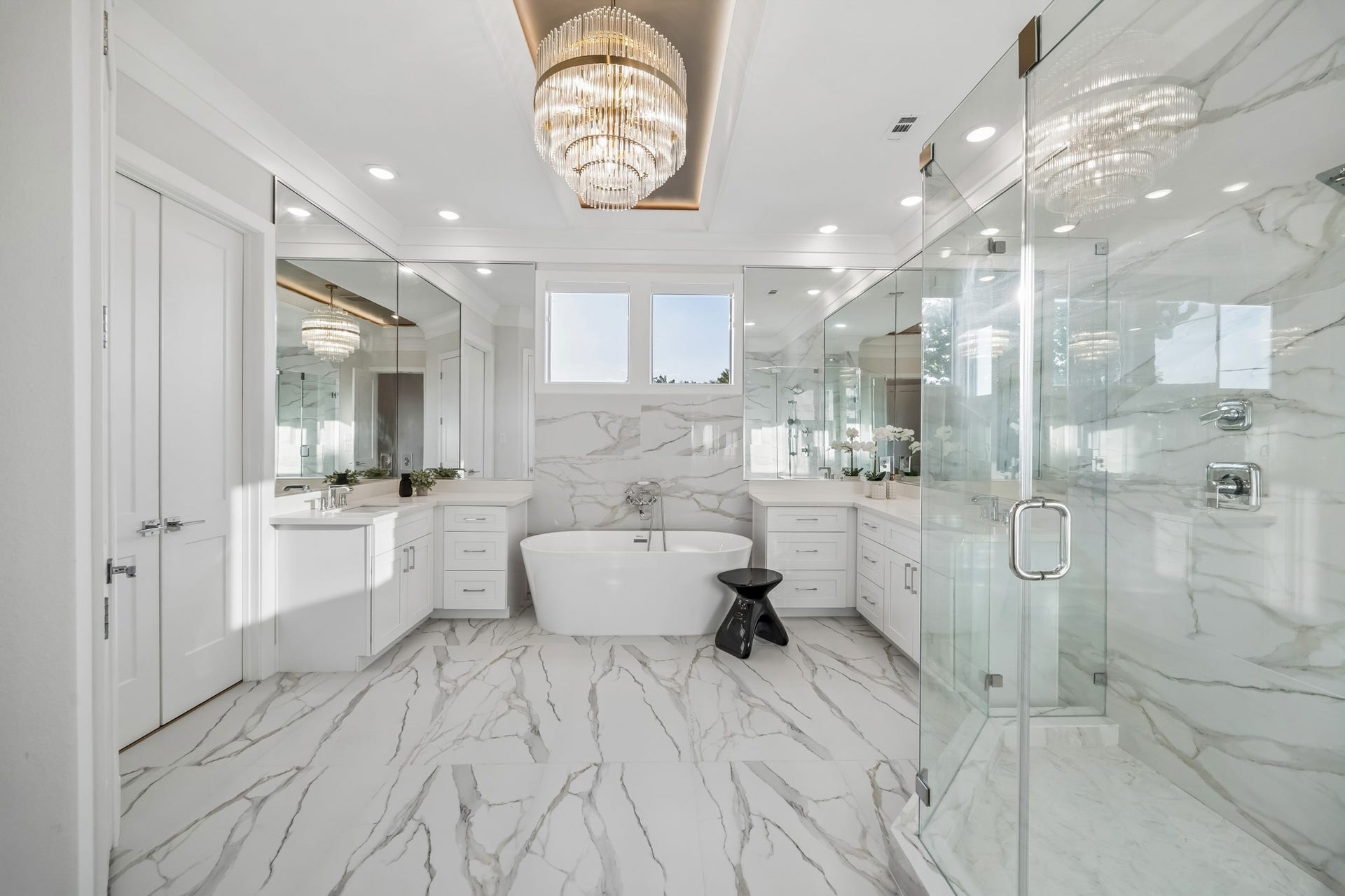 2432 Wroxton Road, Houston, TX 77005 2432 Wroxton Road, Houston, TX 77005