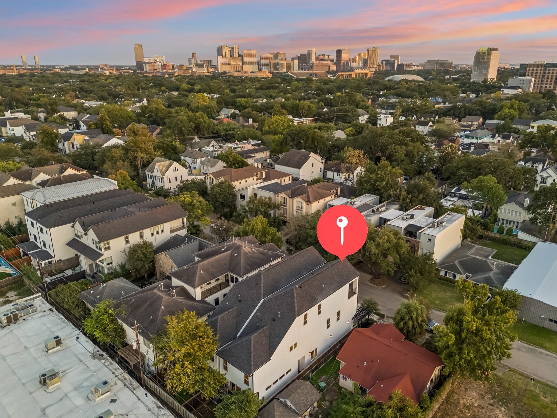 2432 Wroxton Road, Houston, TX 77005 2432 Wroxton Road, Houston, TX 77005