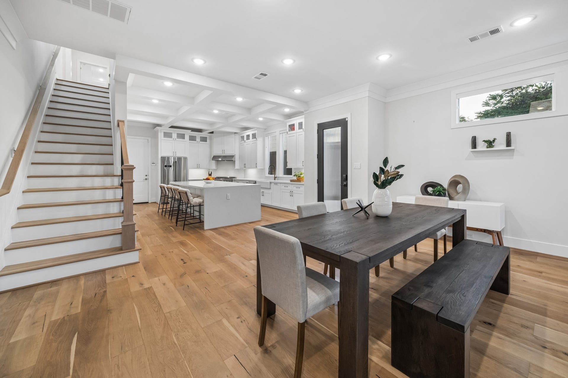 2432 Wroxton Road, Houston, TX 77005 2432 Wroxton Road, Houston, TX 77005