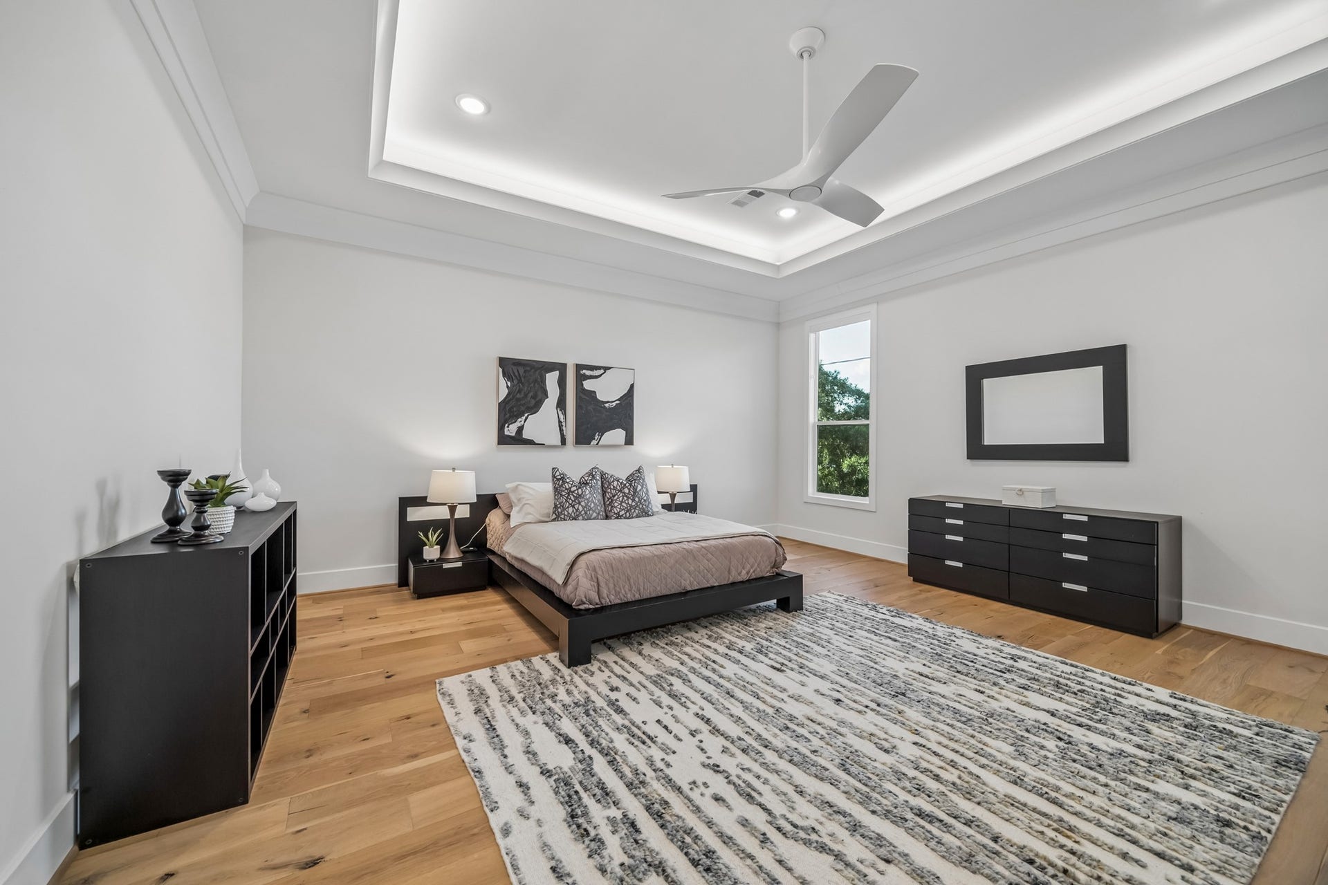 2432 Wroxton Road, Houston, TX 77005 2432 Wroxton Road, Houston, TX 77005
