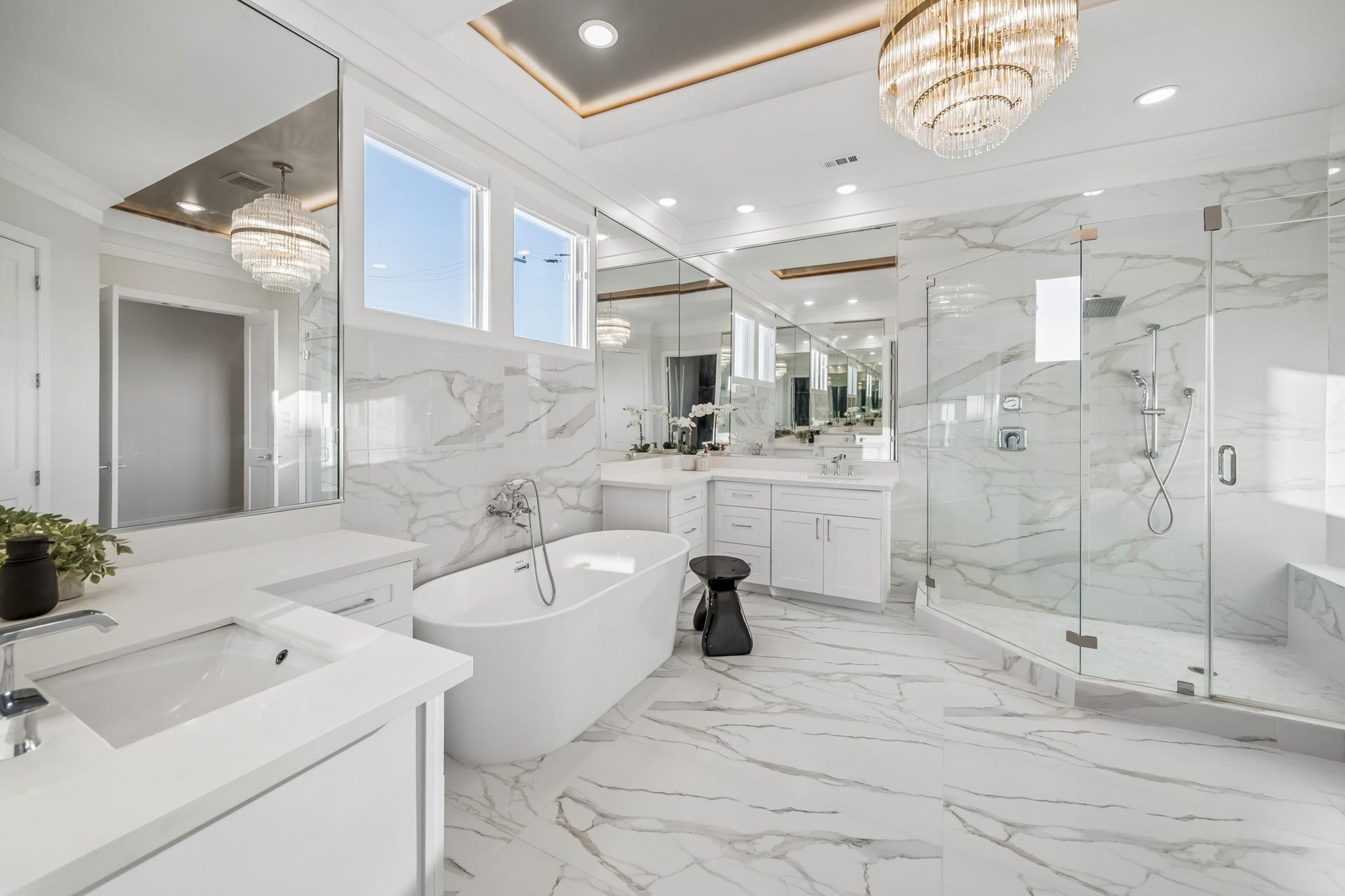 2432 Wroxton Road, Houston, TX 77005 2432 Wroxton Road, Houston, TX 77005