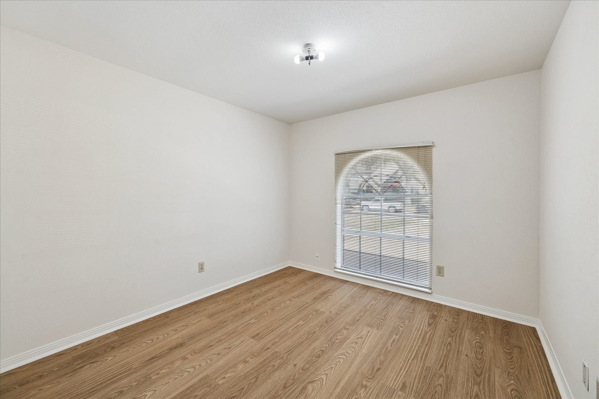 15503 Ensenada Drive, Houston, TX 77083 Bedroom 3