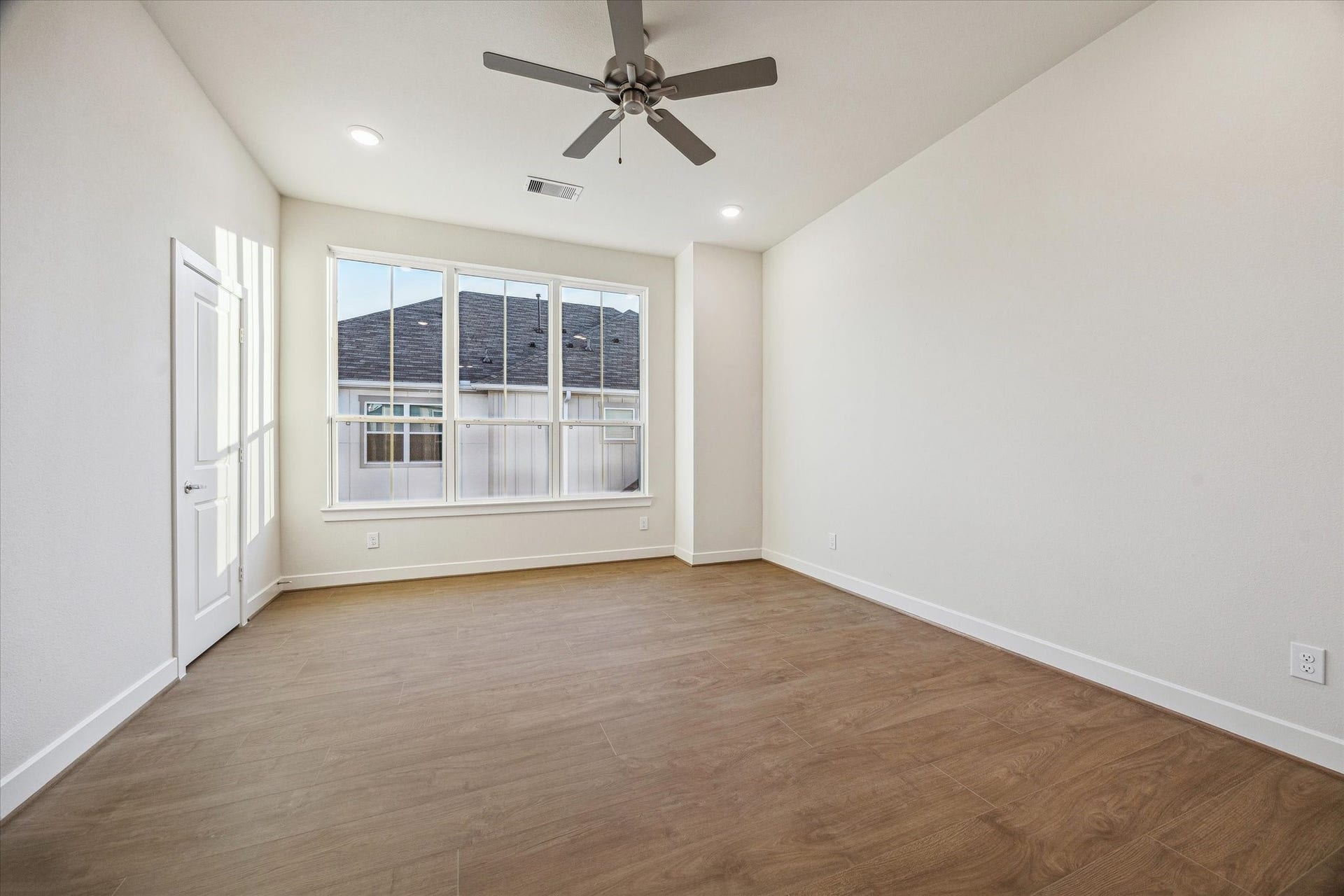 6521 Rena Street, Houston, TX 77092 Representative photo of primary bedroom. Layout and selections may vary.