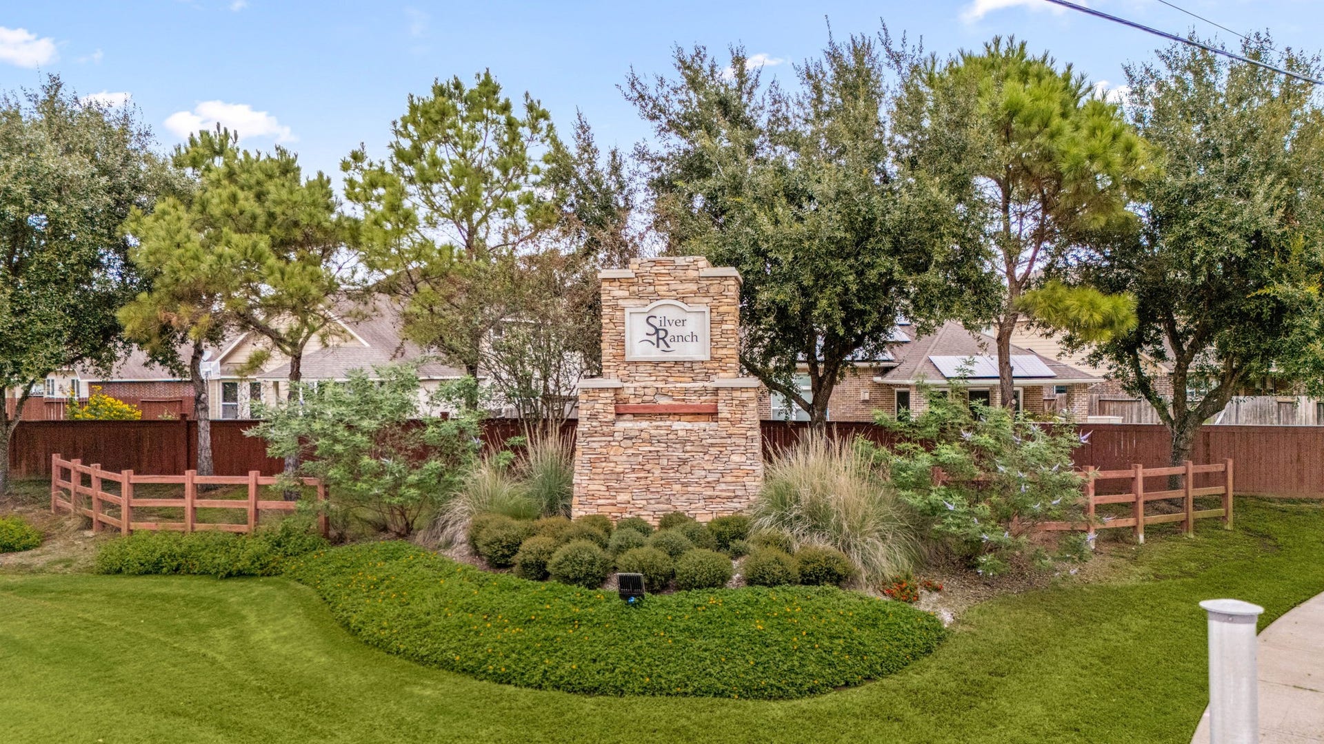 26311 Smokey Valley Lane, Katy, TX 77494 Silver Ranch offers two pool areas, a splash pad, tennis courts, a playground, walking trails, and a community clubhouse, giving residents plenty of ways to enjoy the outdoors close to home. Located in southwest Katy near Spring Green Boulevard and Gaston Road, the community is served by Katy ISD and provides convenient access to the shopping and dining found throughout the 77494 area.