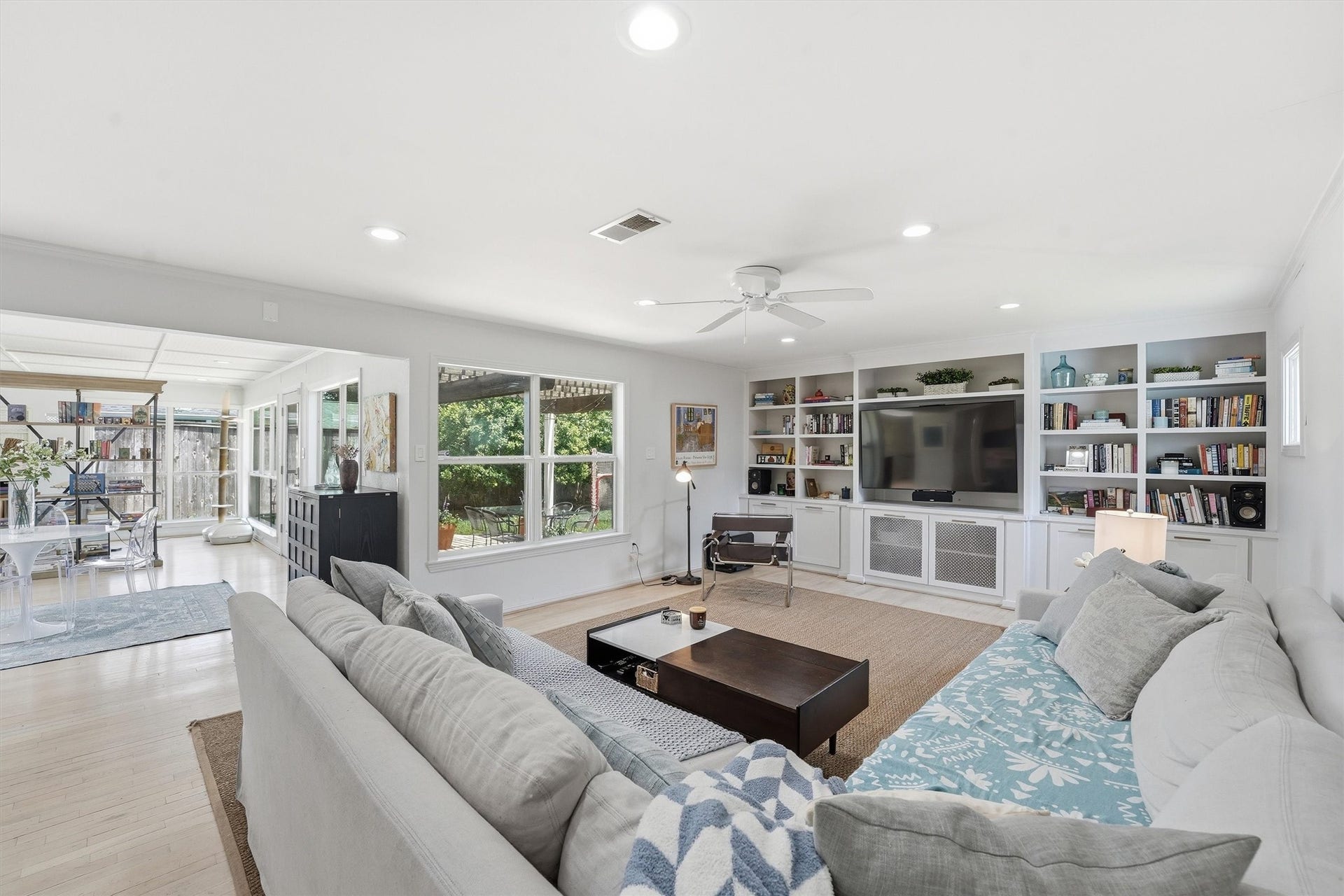 1006 Prince Street, Houston, TX 77008 1006 Prince Street, Houston, TX 77008