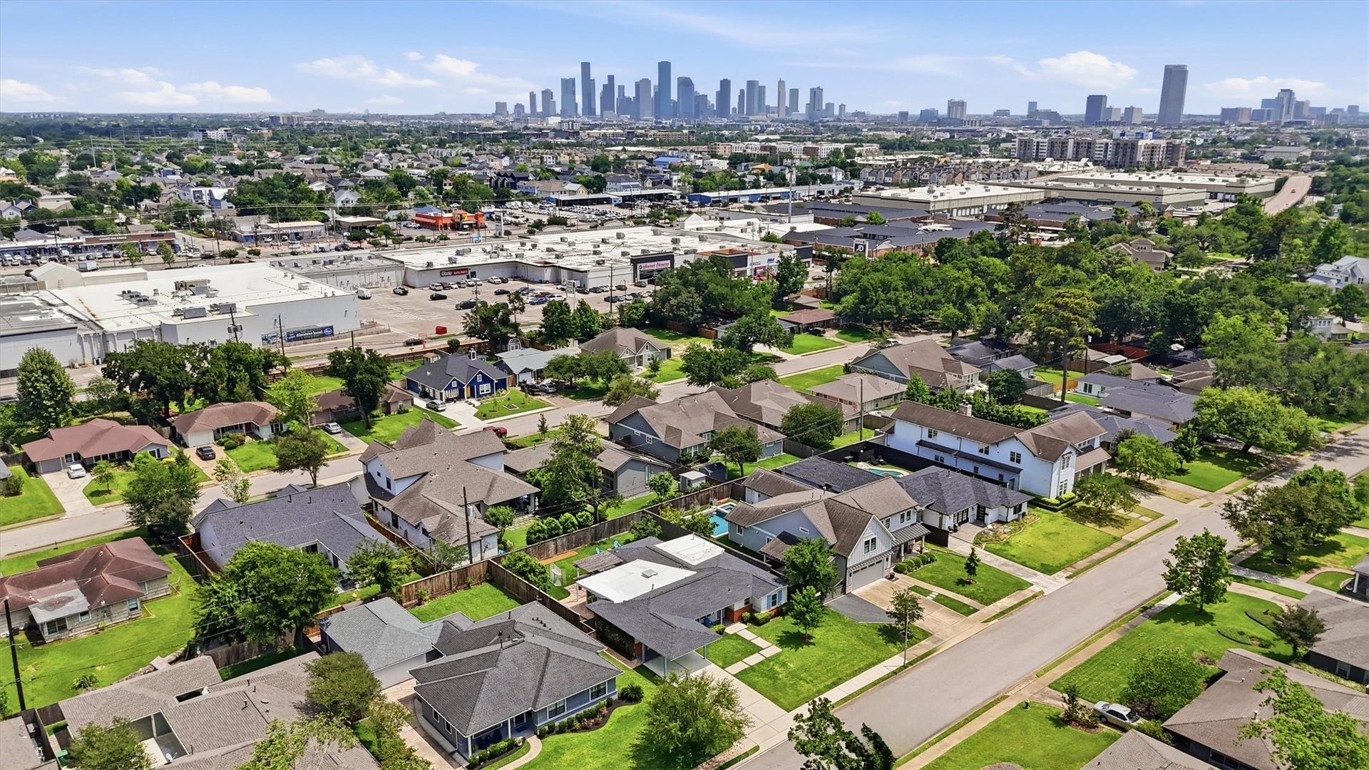 1006 Prince Street, Houston, TX 77008 1006 Prince Street, Houston, TX 77008