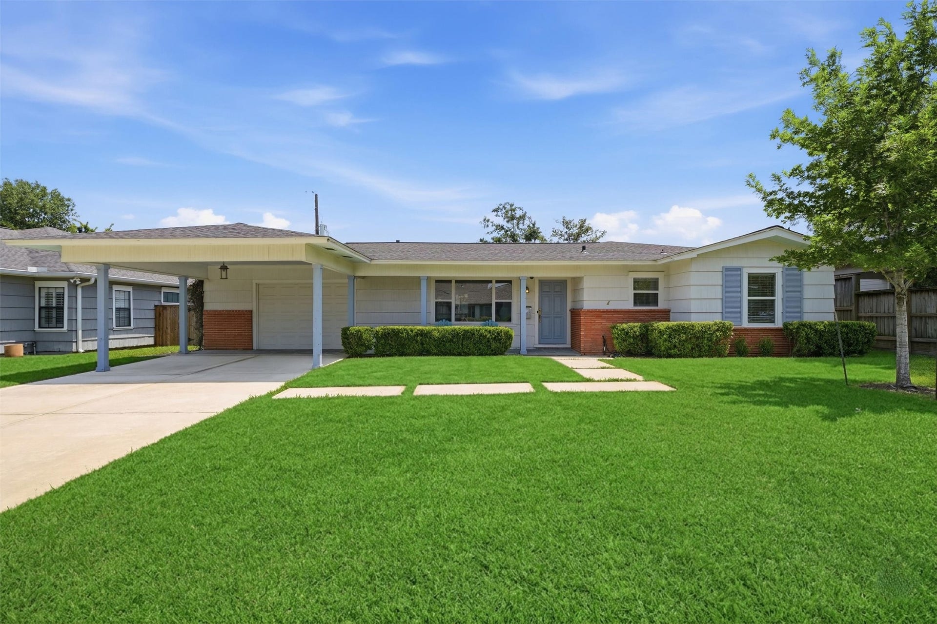 1006 Prince Street, Houston, TX 77008 1006 Prince Street, Houston, TX 77008